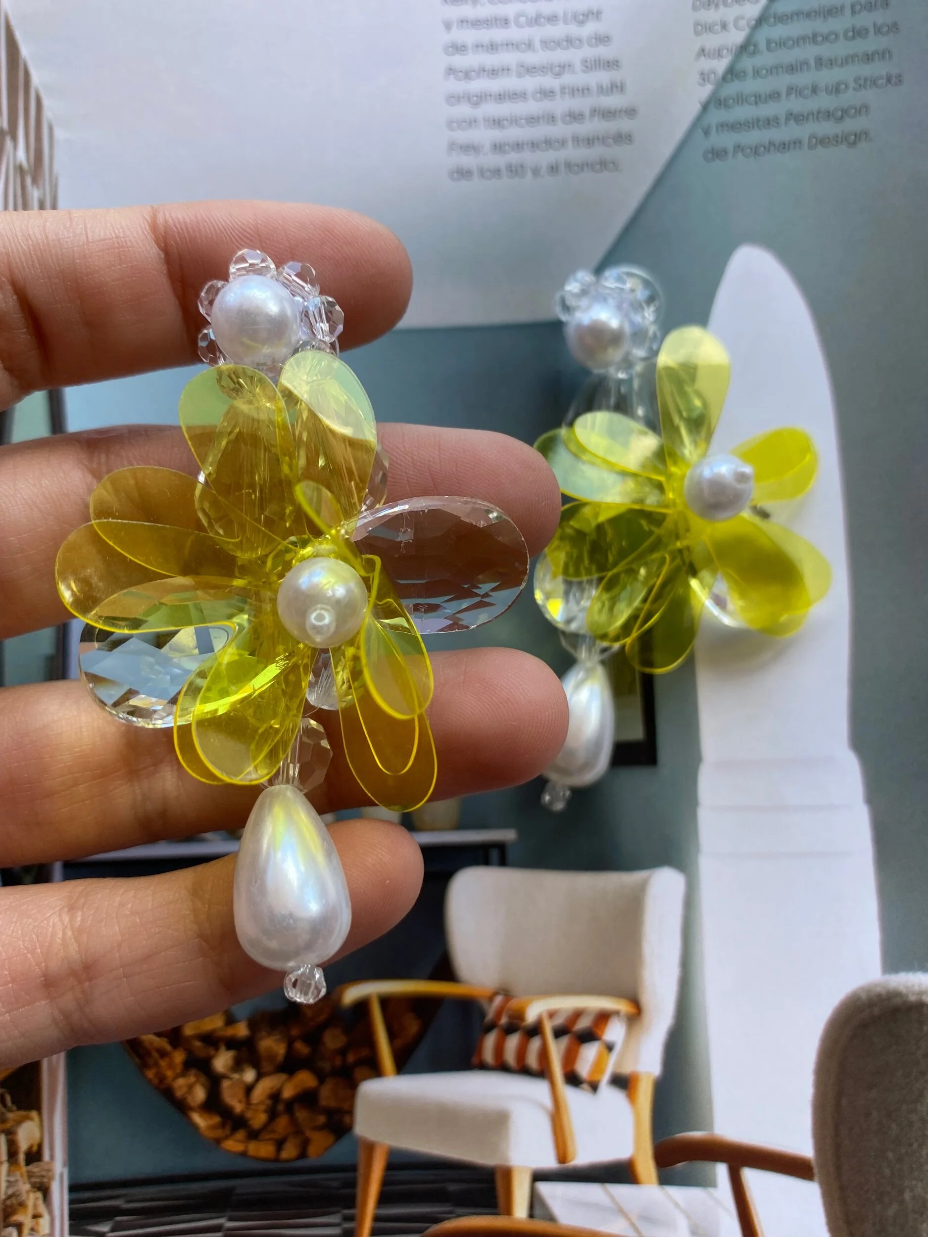 5DCAF9B0-9BE6-478F-81E8-53BF0BCEF9D0