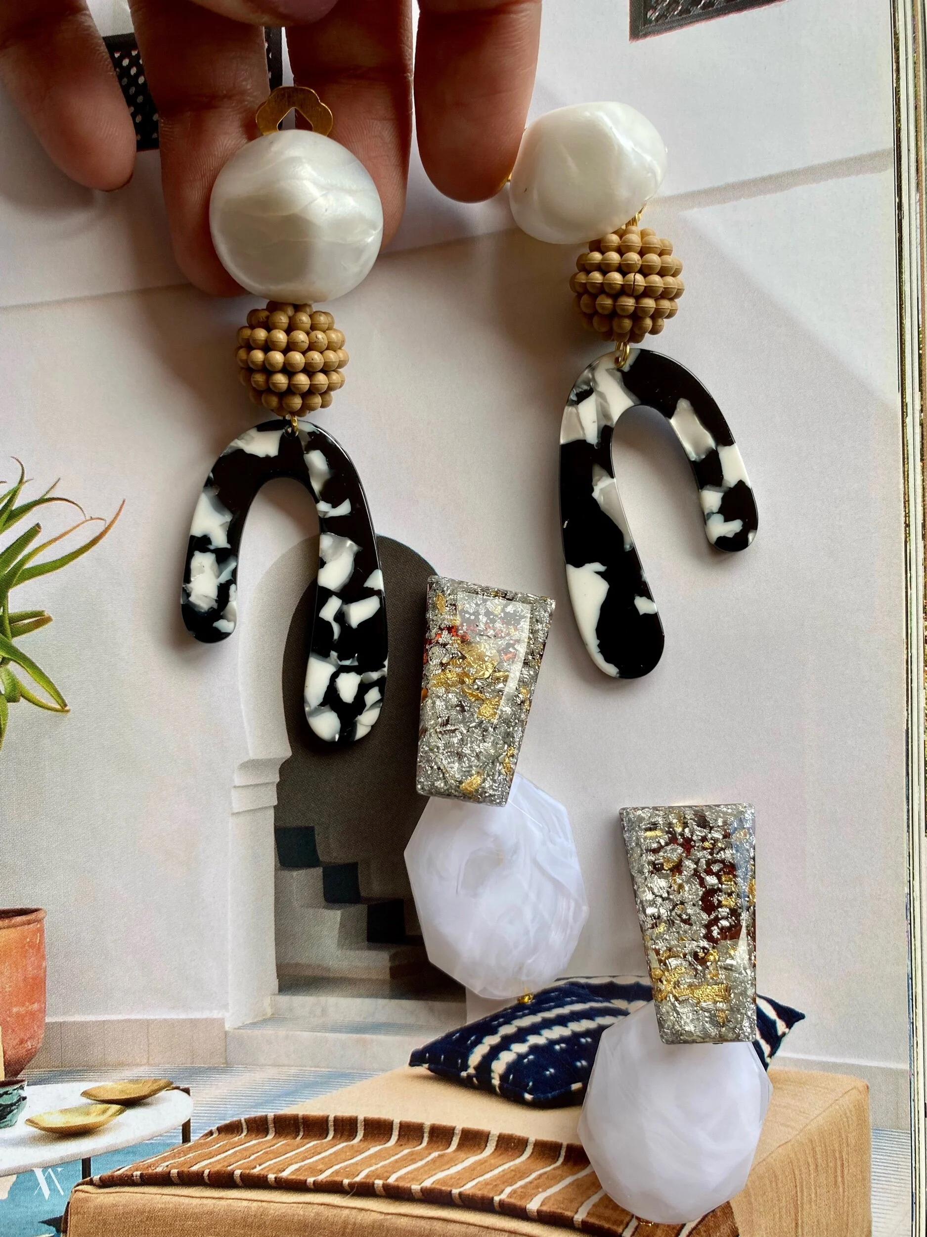 E6F41AA8-84E8-422A-AEFD-28FE00B4D4D3