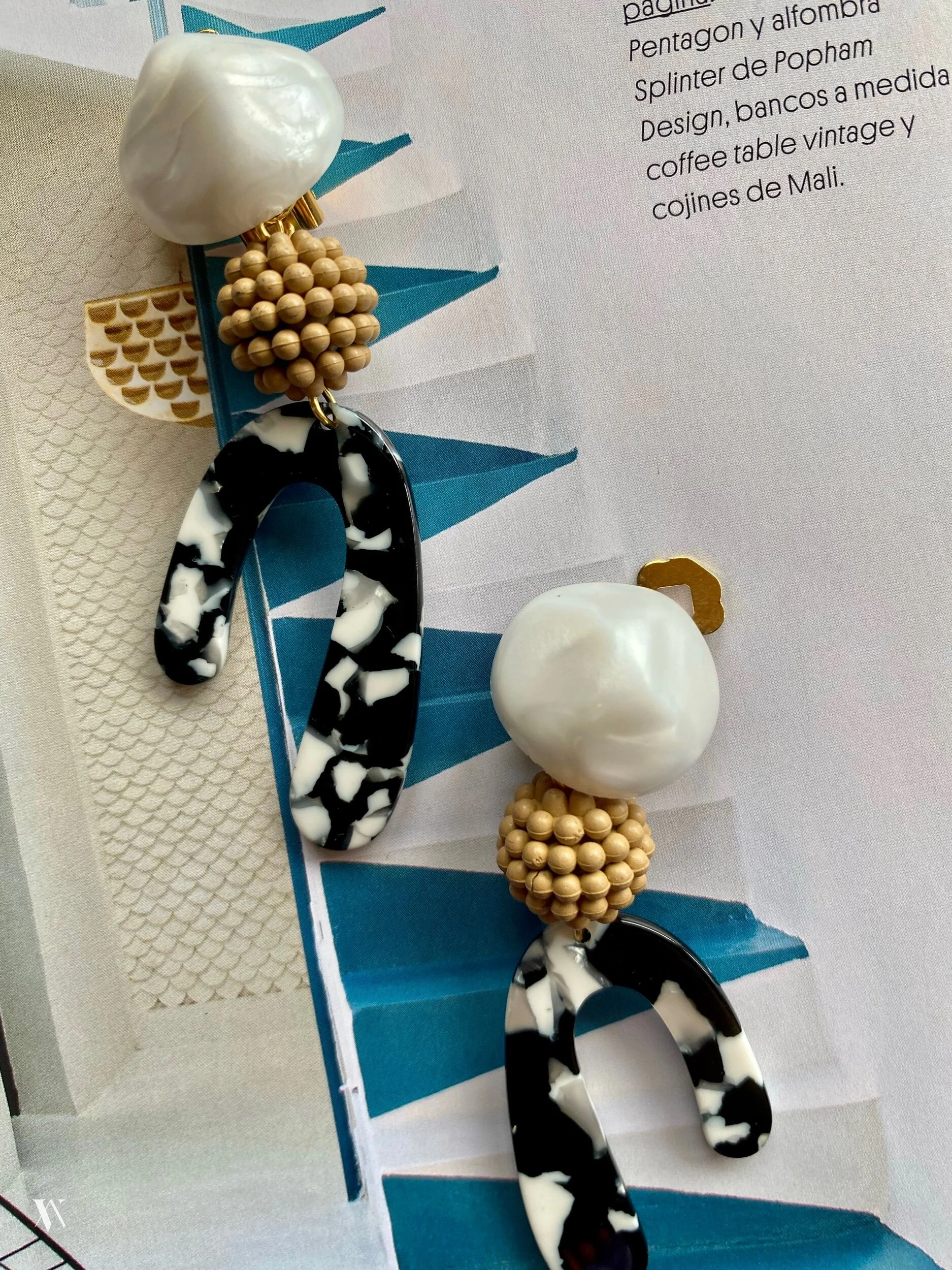 7DFCDBC0-3F8B-4893-BFF8-AF22A812B892