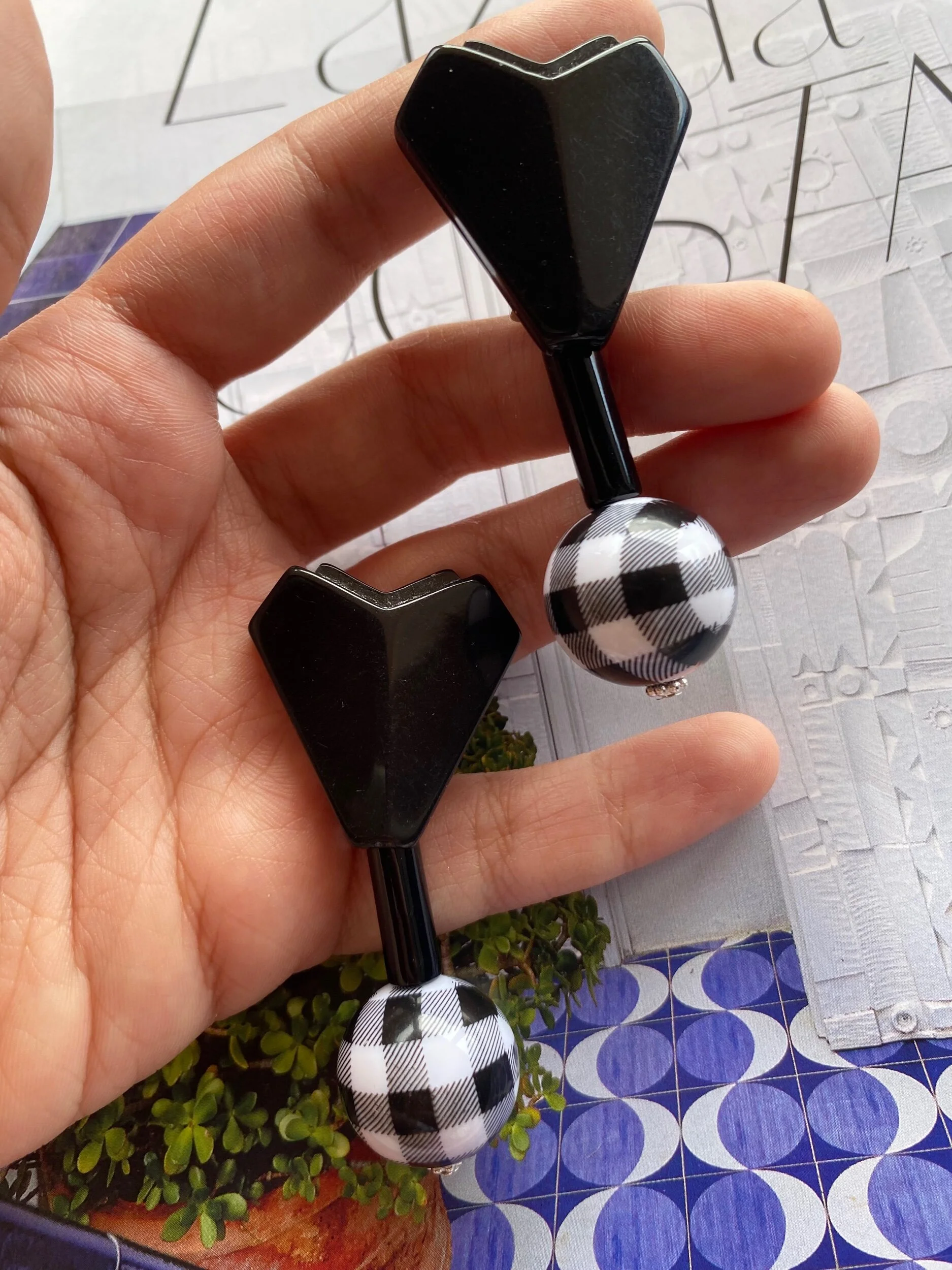 2F294801-FAD1-48DF-8D3A-617E976049A0