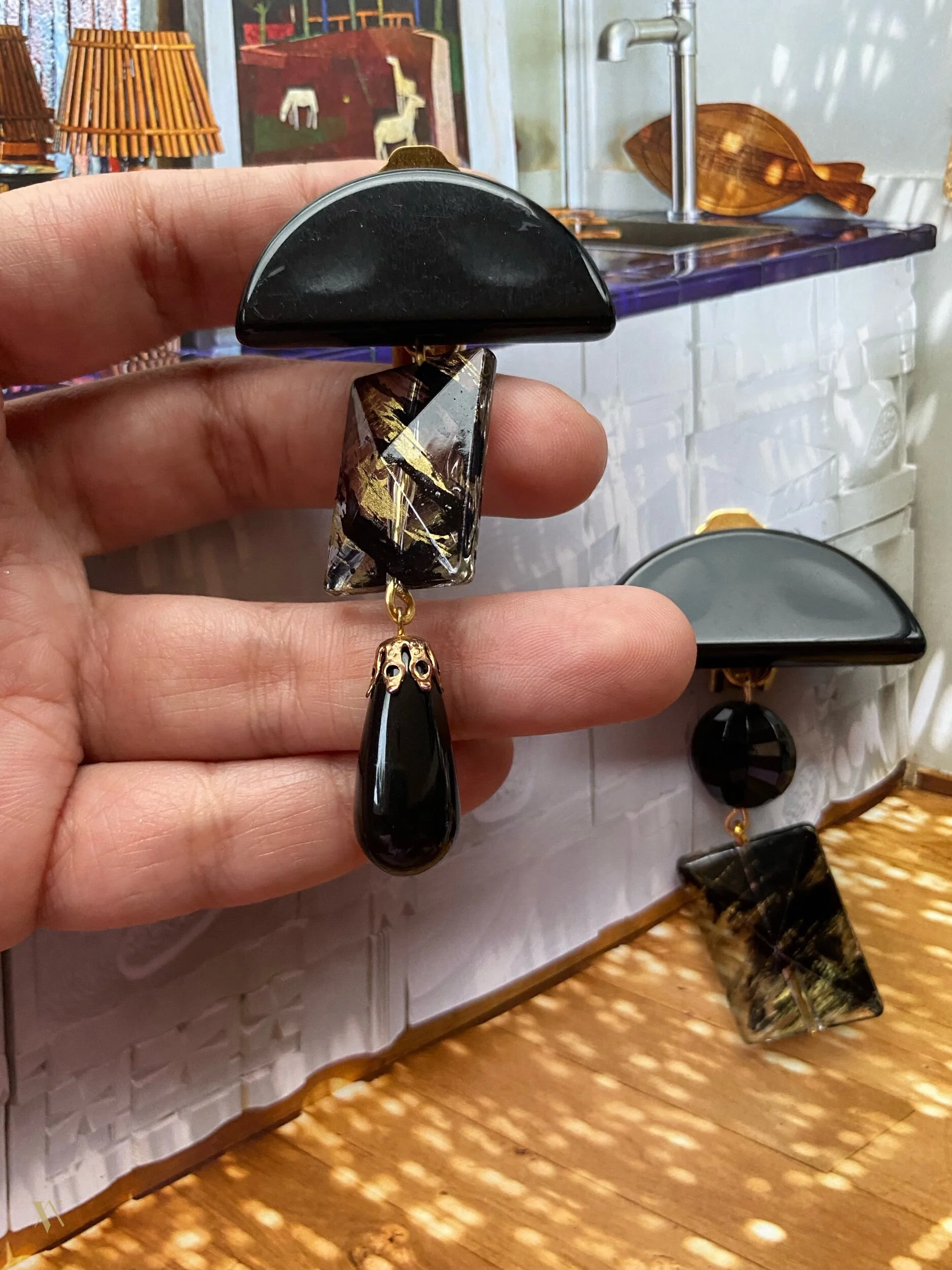 F46999D8-D3E7-4AB0-AC6B-A06BAF0FCD36