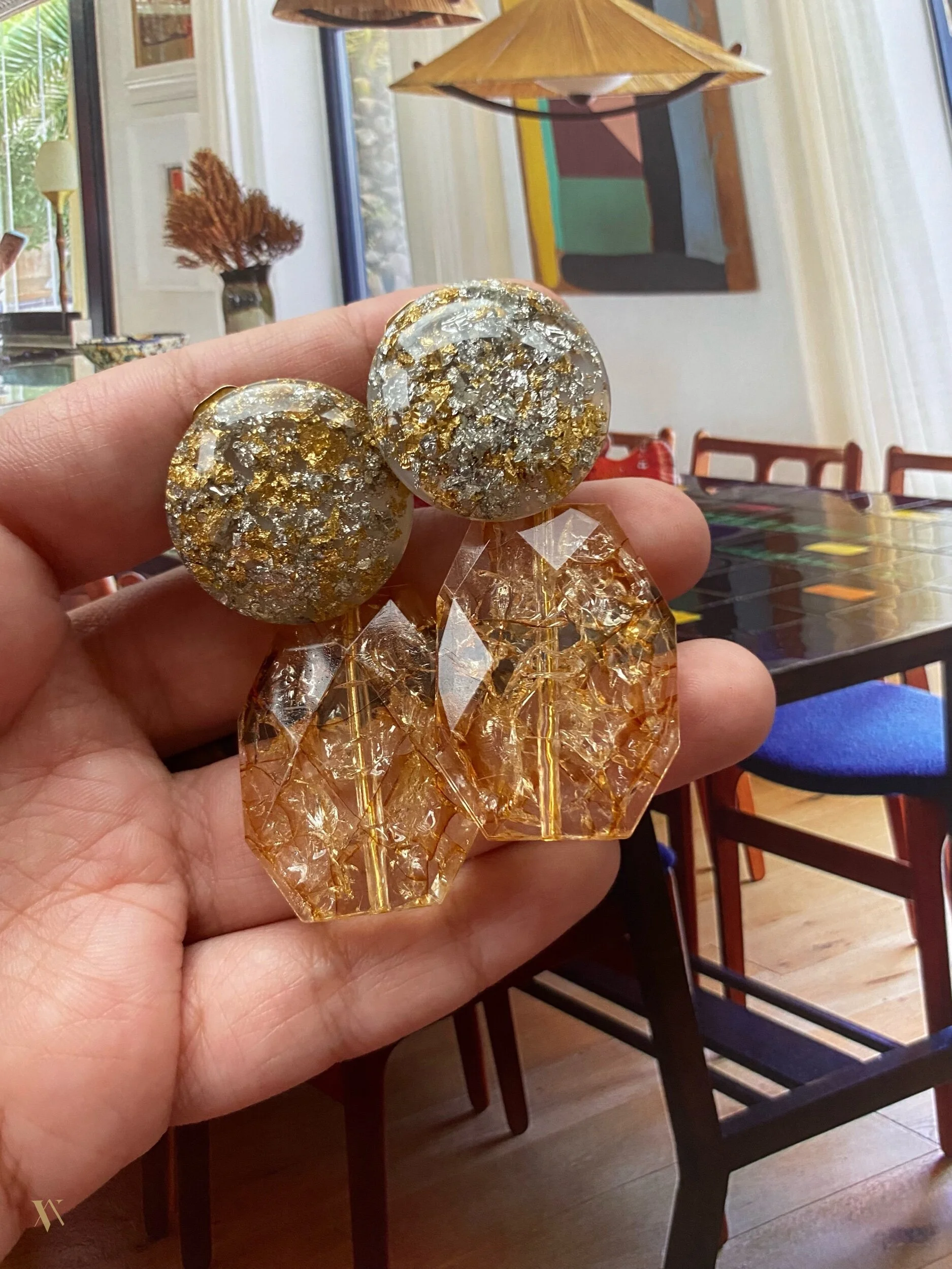 BE6CCDDC-8930-4388-A69F-8AC868AD463F