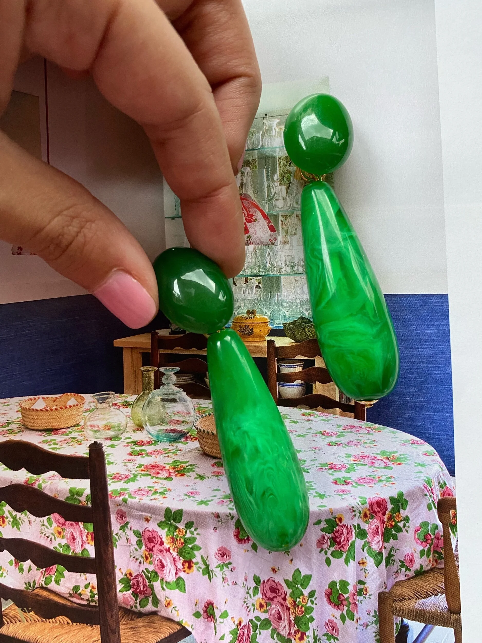 AD73BA50-C0B7-4FEA-AAE6-8750493B95AB