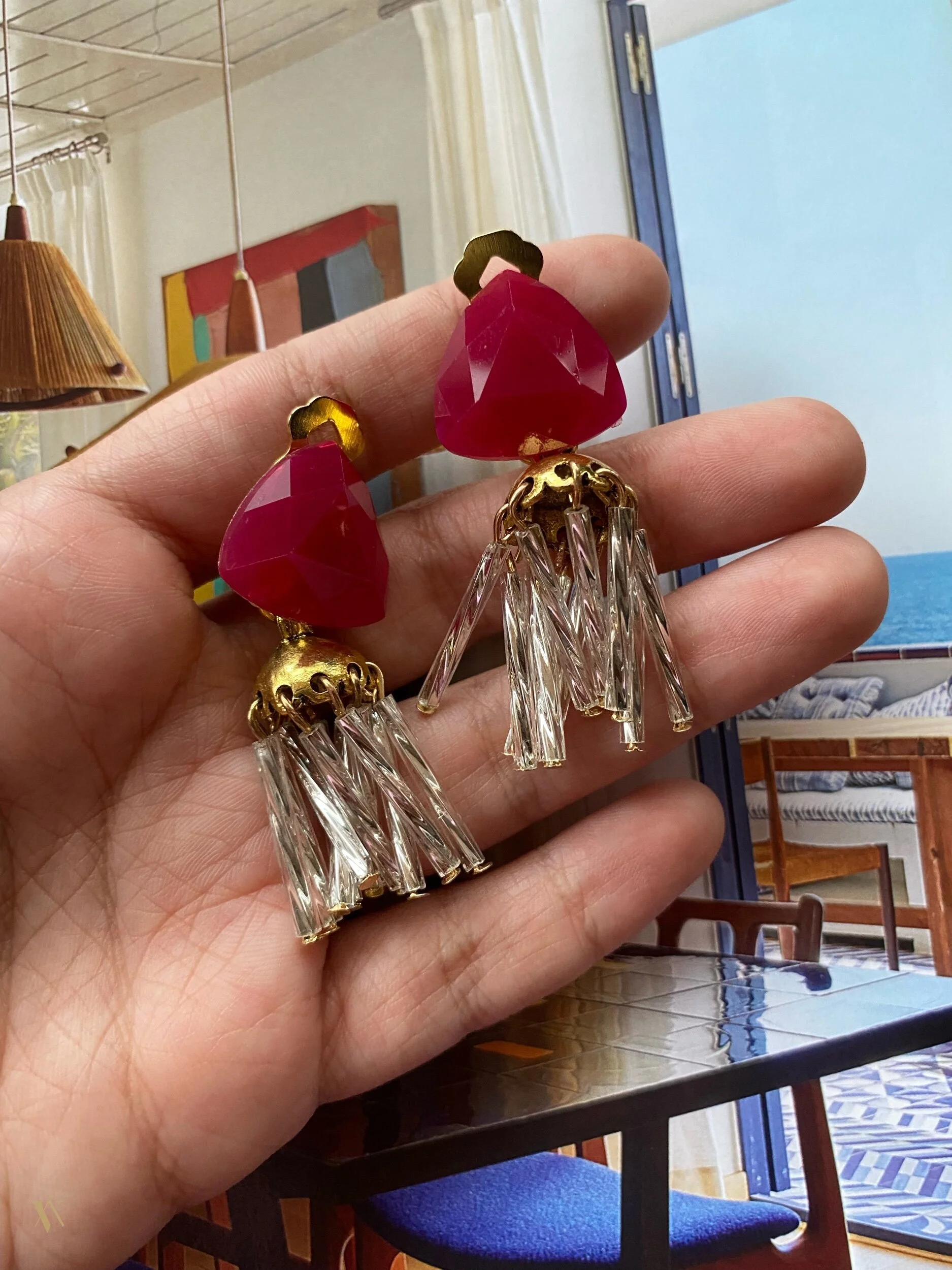 379A20FE-D926-46BC-860B-4057F3A1F365