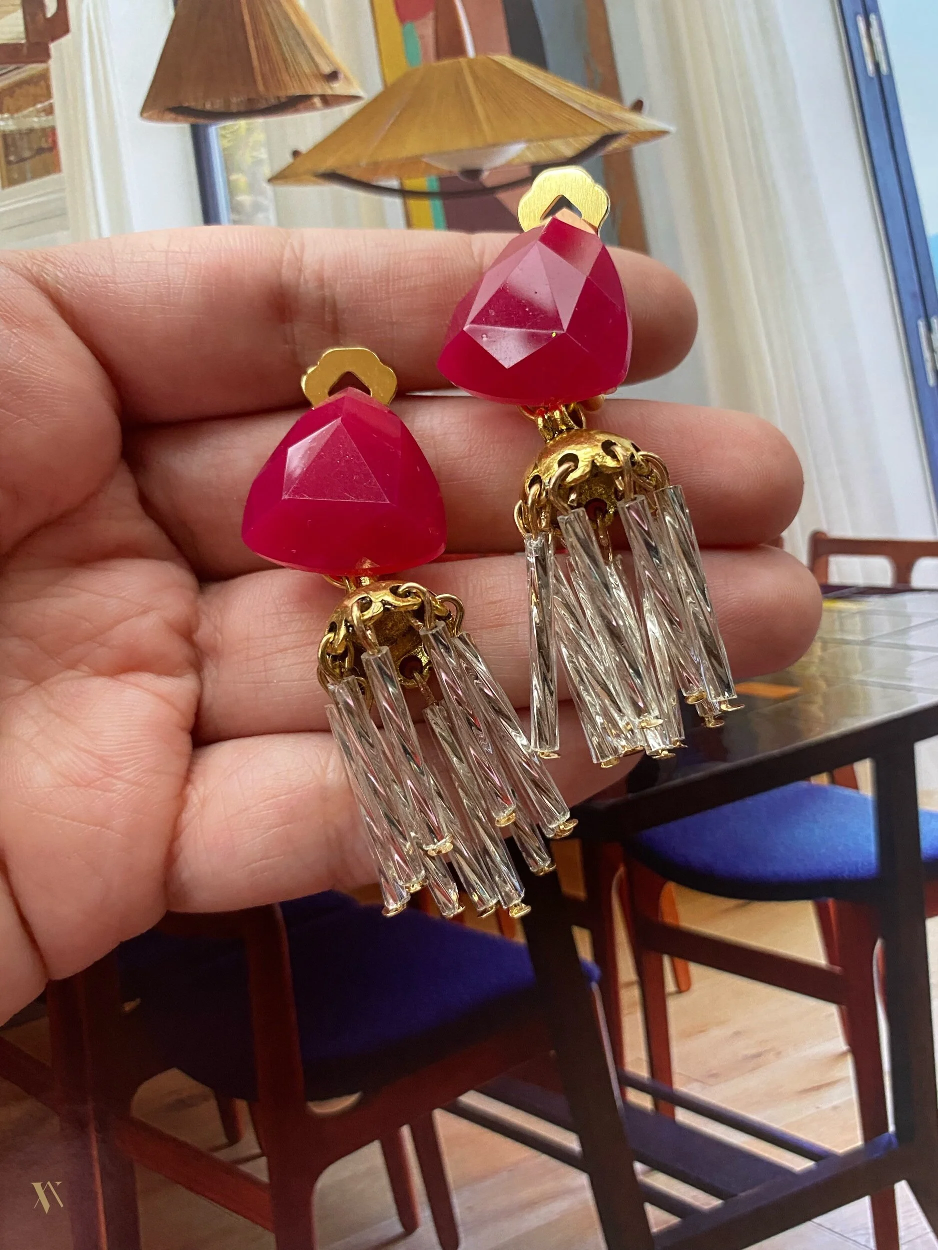 9F781C5F-B063-4AD7-B1CA-3B8C8E158488