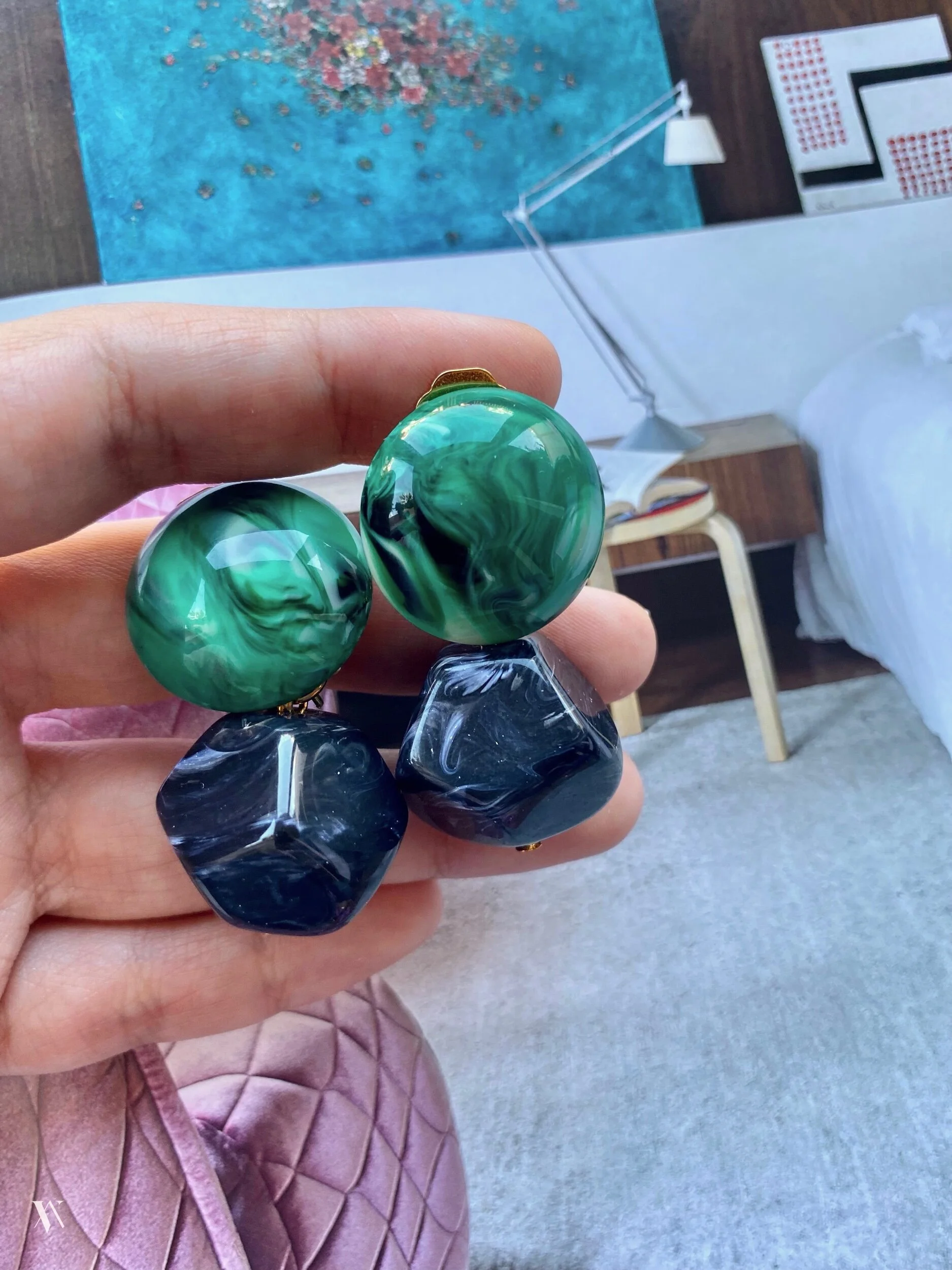 A7AA097A-1620-419C-B2BF-BBAA527F1CB5