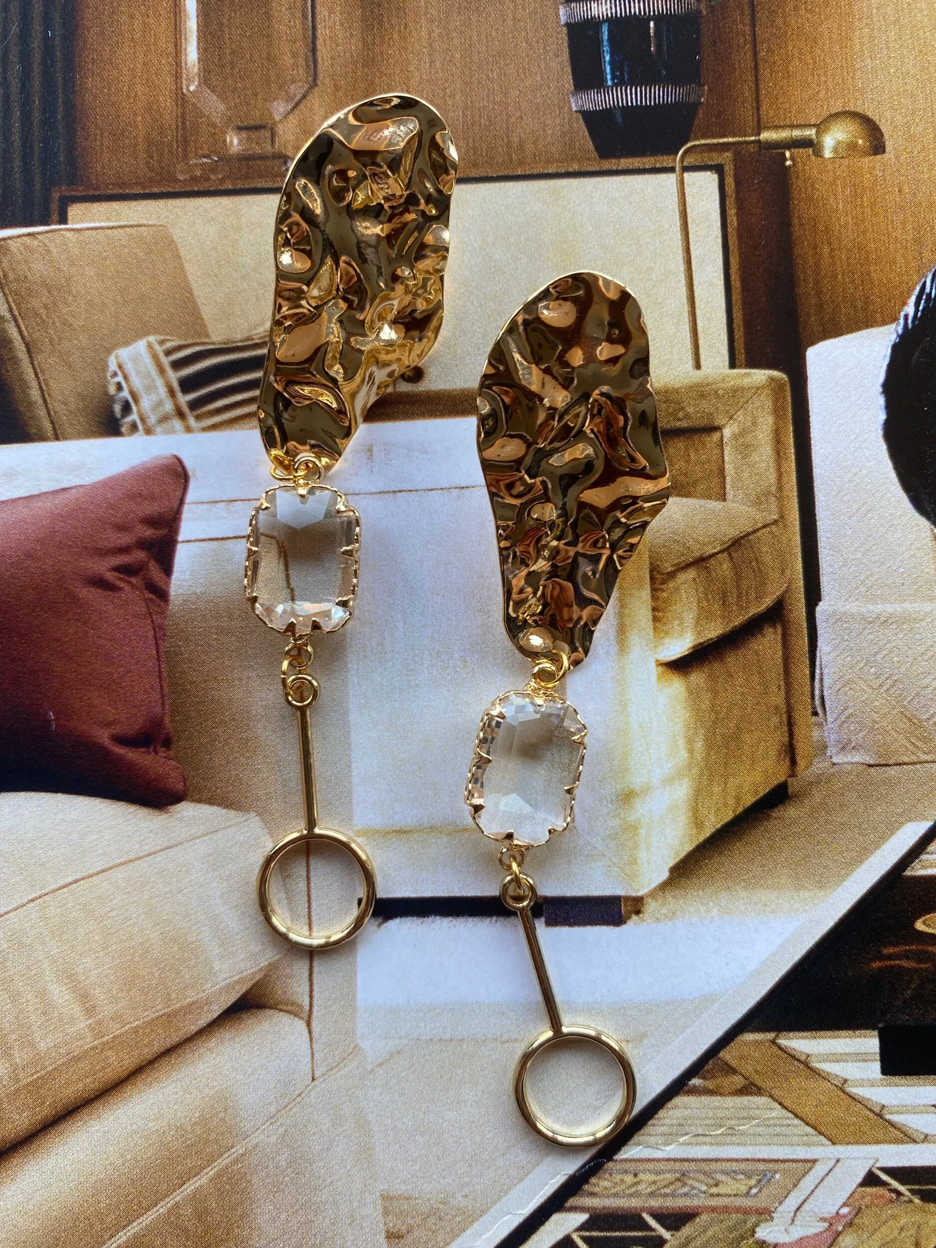 B5871FA9-3C82-4A47-AB69-47A10D4E6DA9