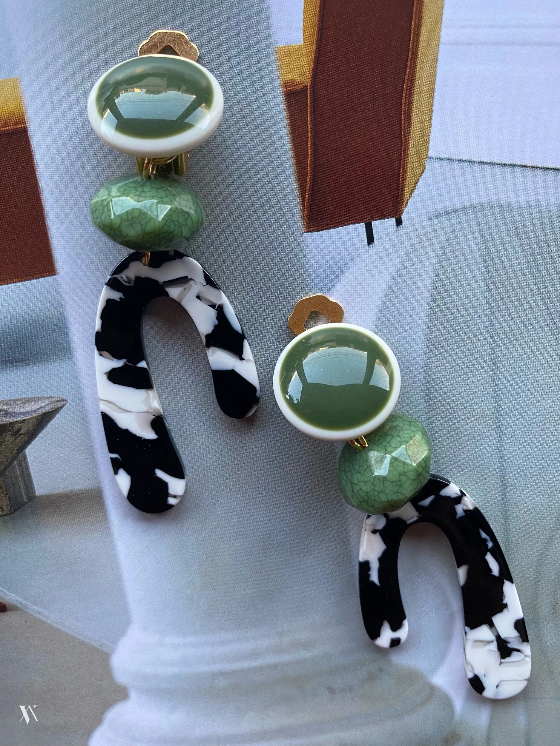 37D2E80B-305A-49EF-A721-D5B96891B84B