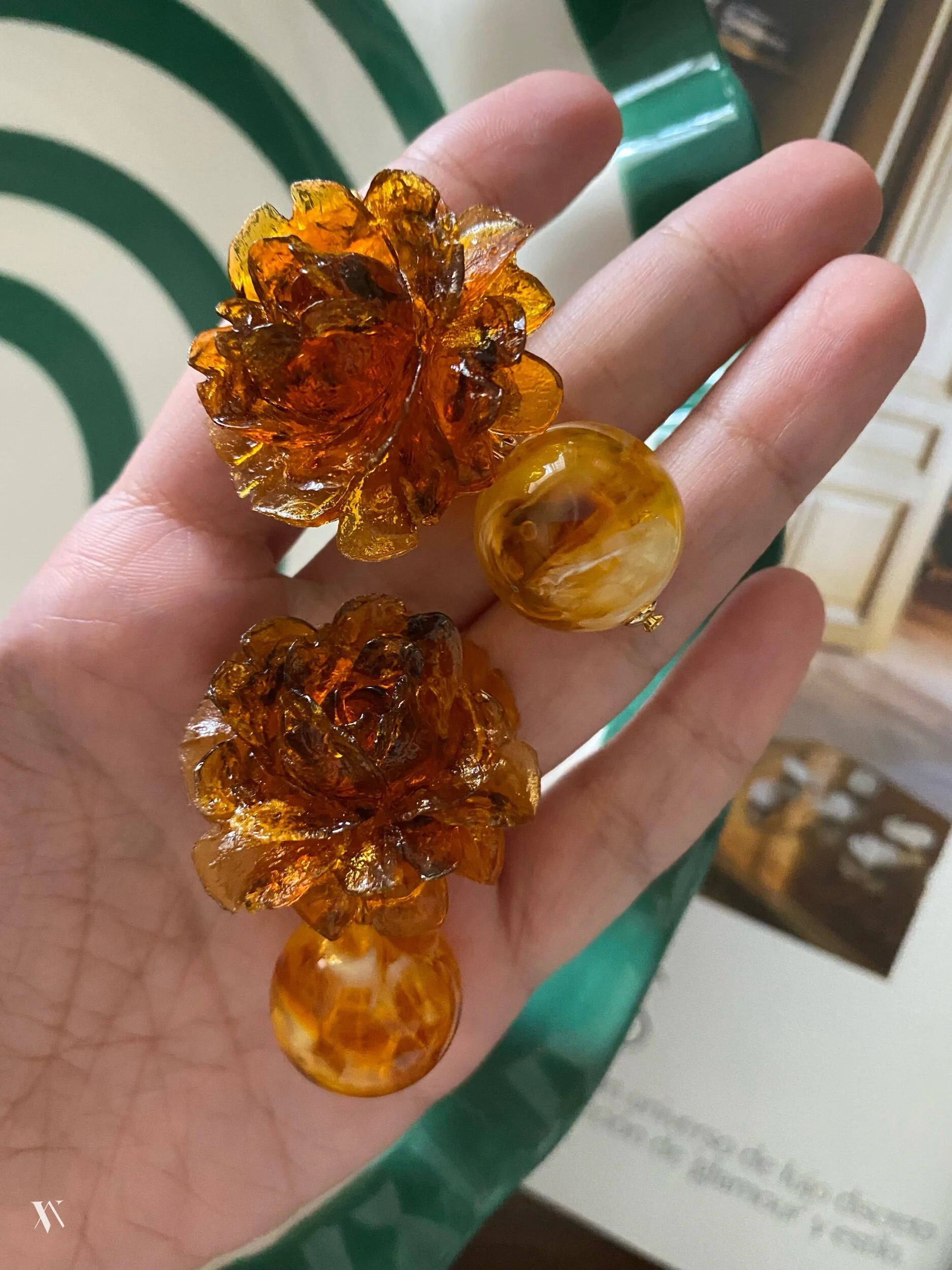 1DA7AF65-8869-4309-8AF8-BDCD1BF2923E