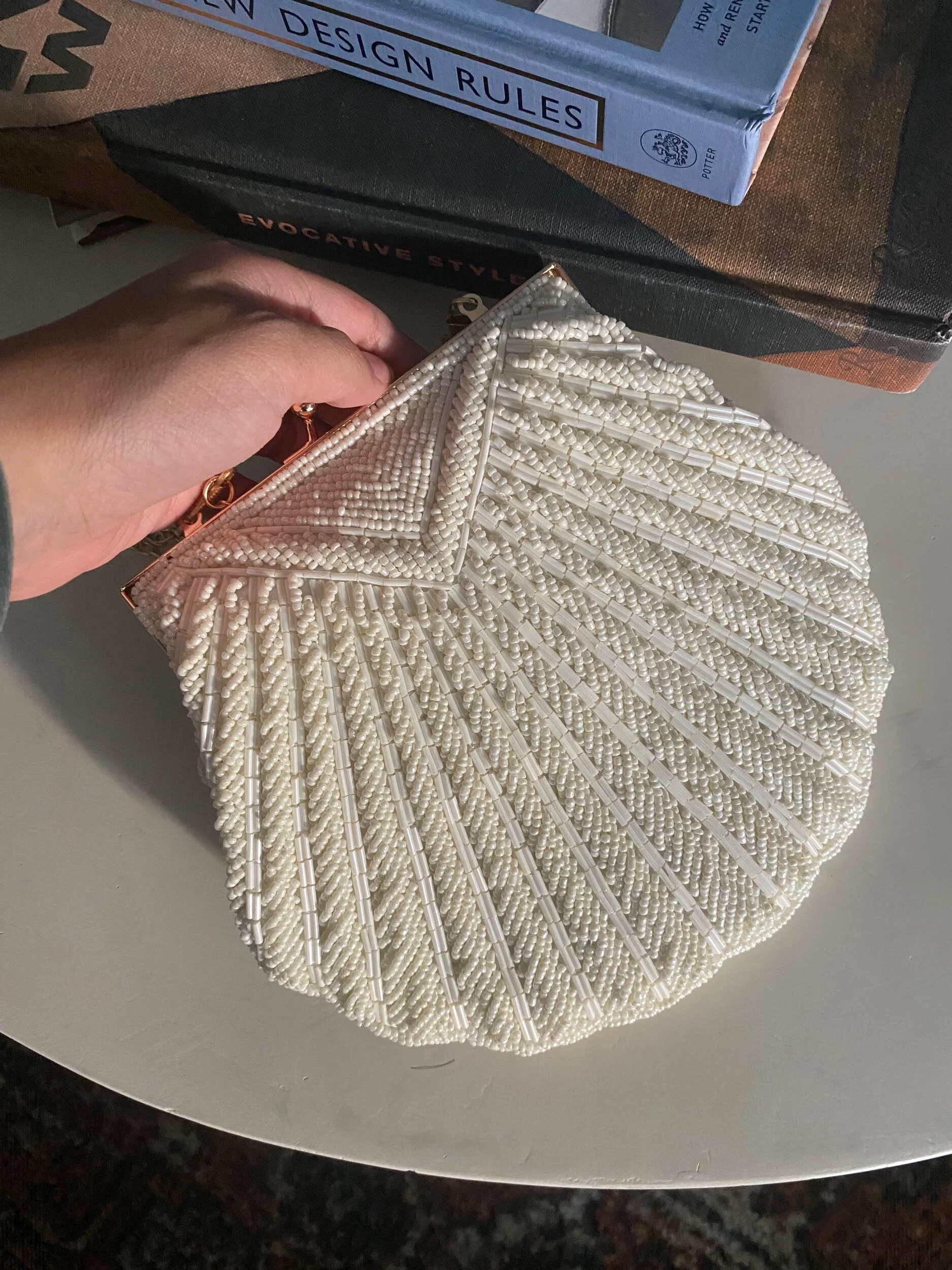 11FD11F8-1908-4A81-90D9-8BC329AE22C7