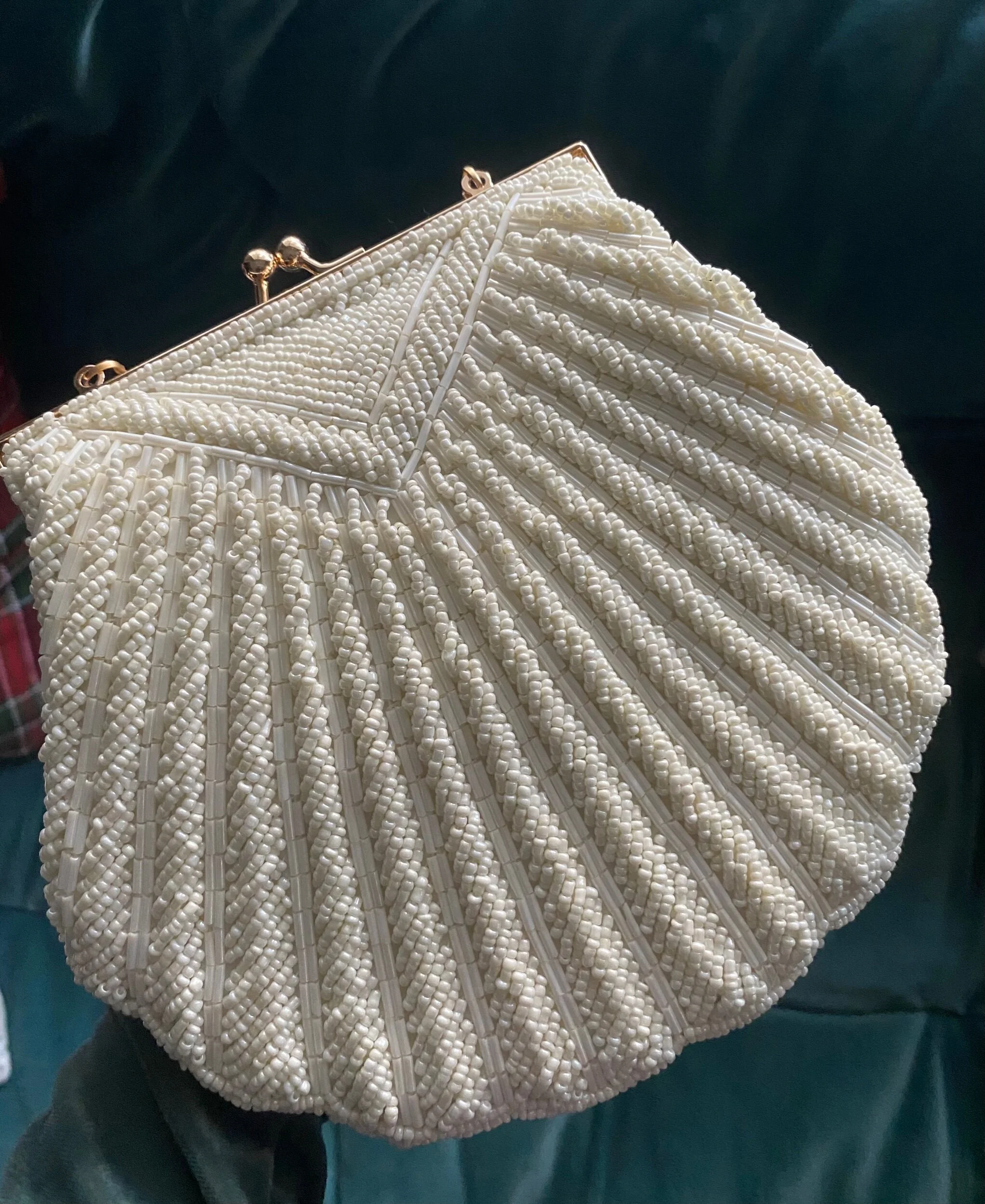 4F37CE7E-5EE7-44AB-80CA-5C18E2F6454C