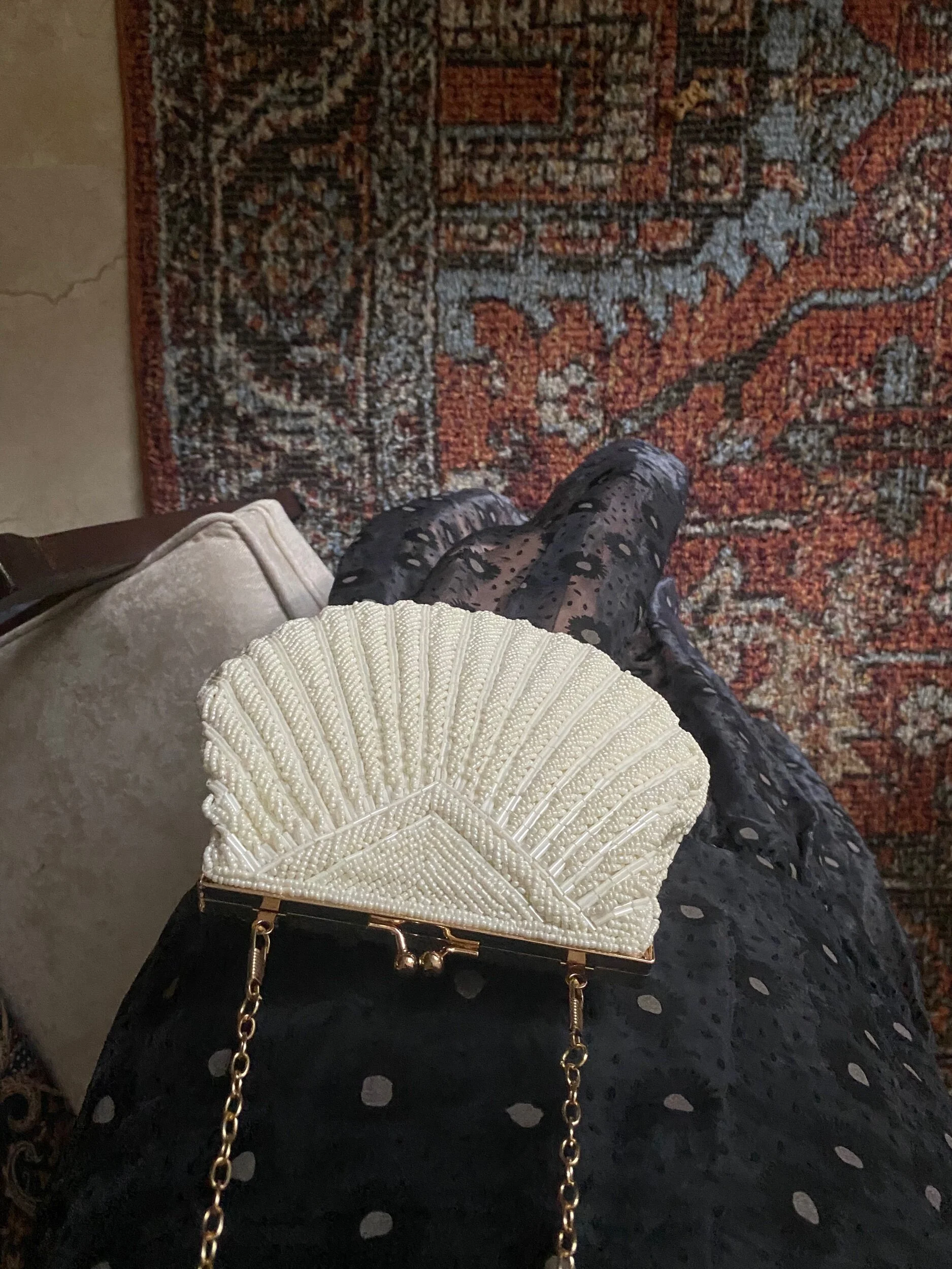 3EA4C872-858E-49DD-9F2C-2A4A2B8CF3A1