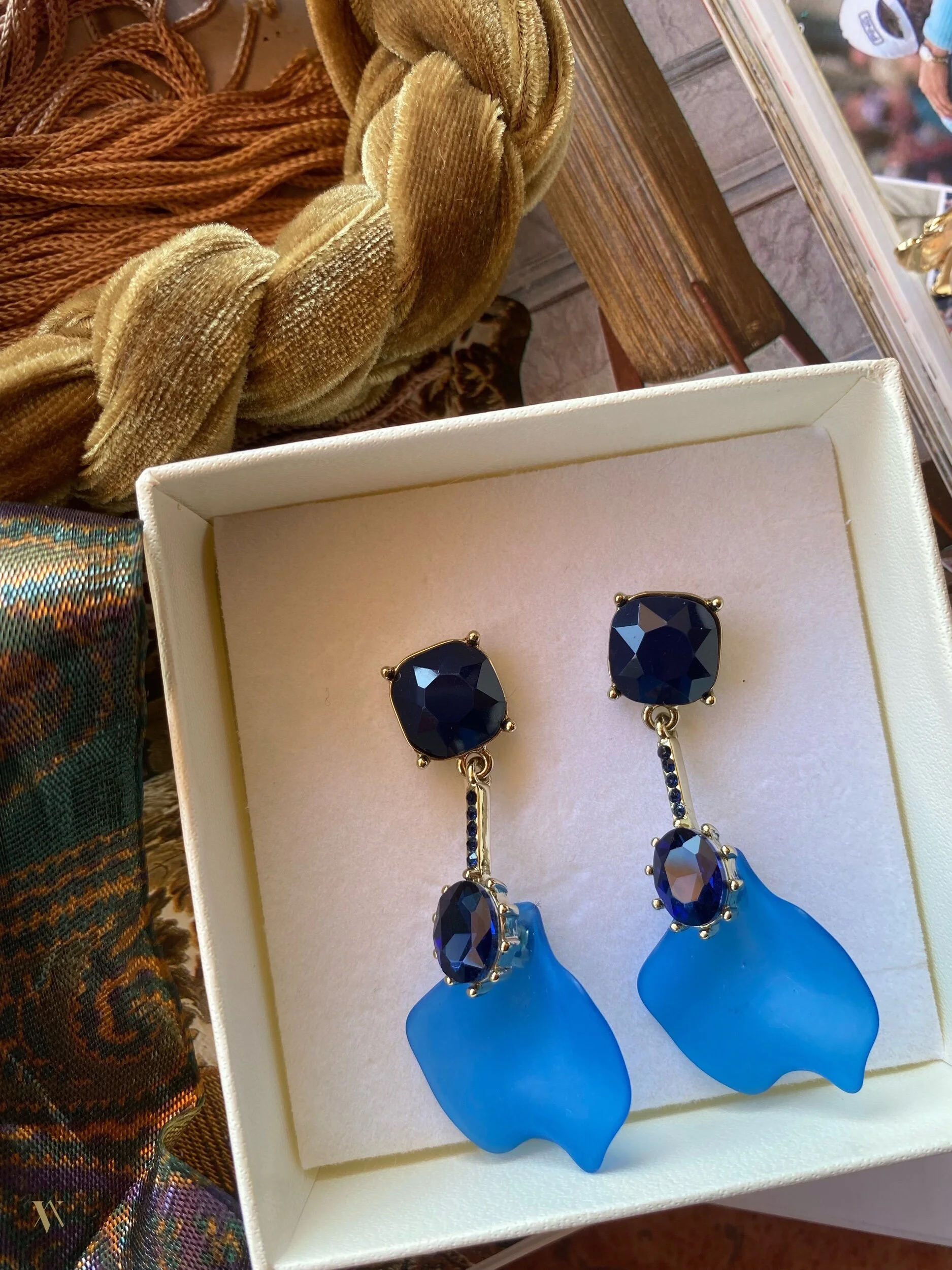 C760FF18-7C21-4F26-9E6E-8B3ACFFD27AE