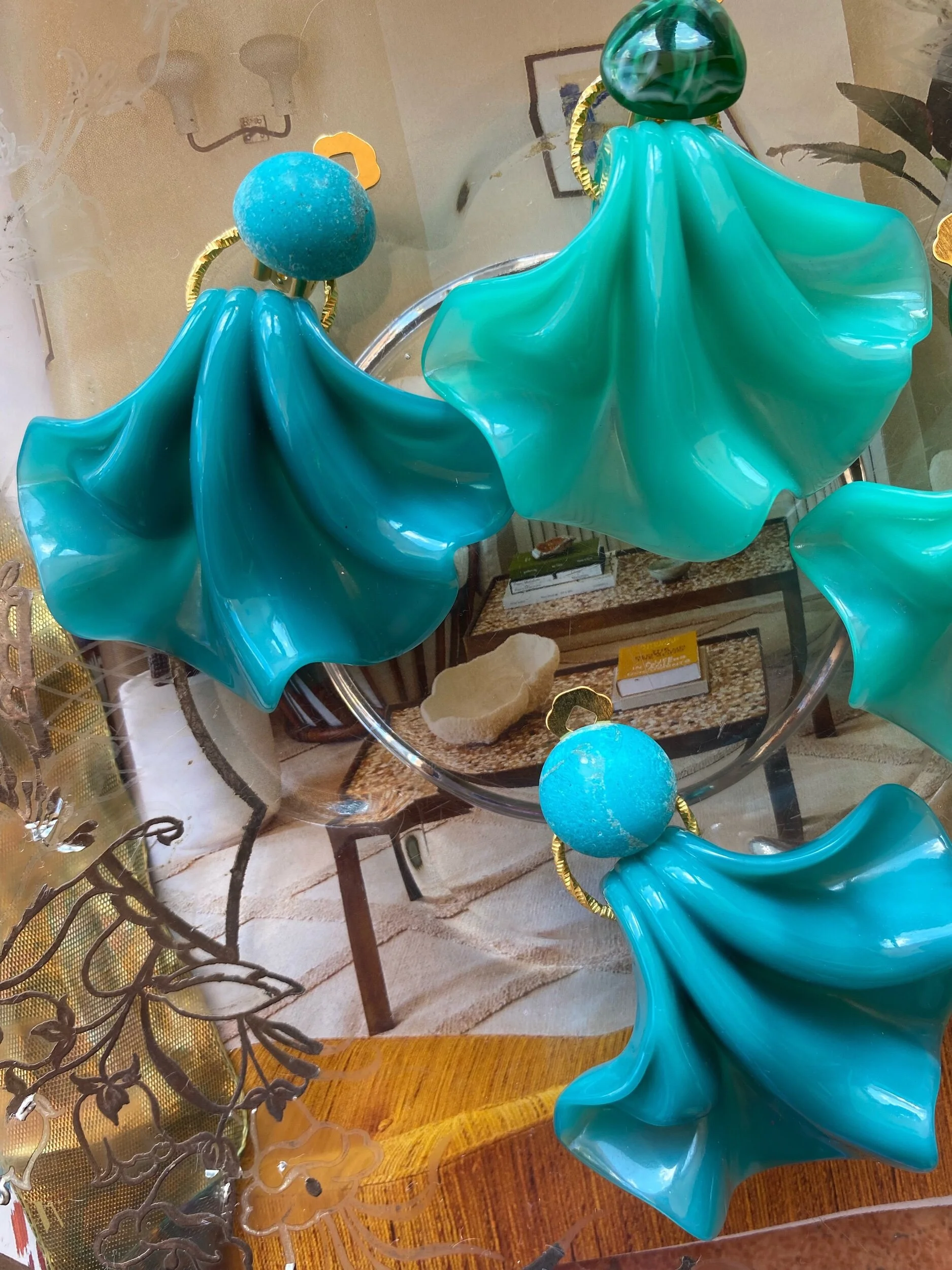 6CCB3391-EC93-4215-82FD-90037B6F0076