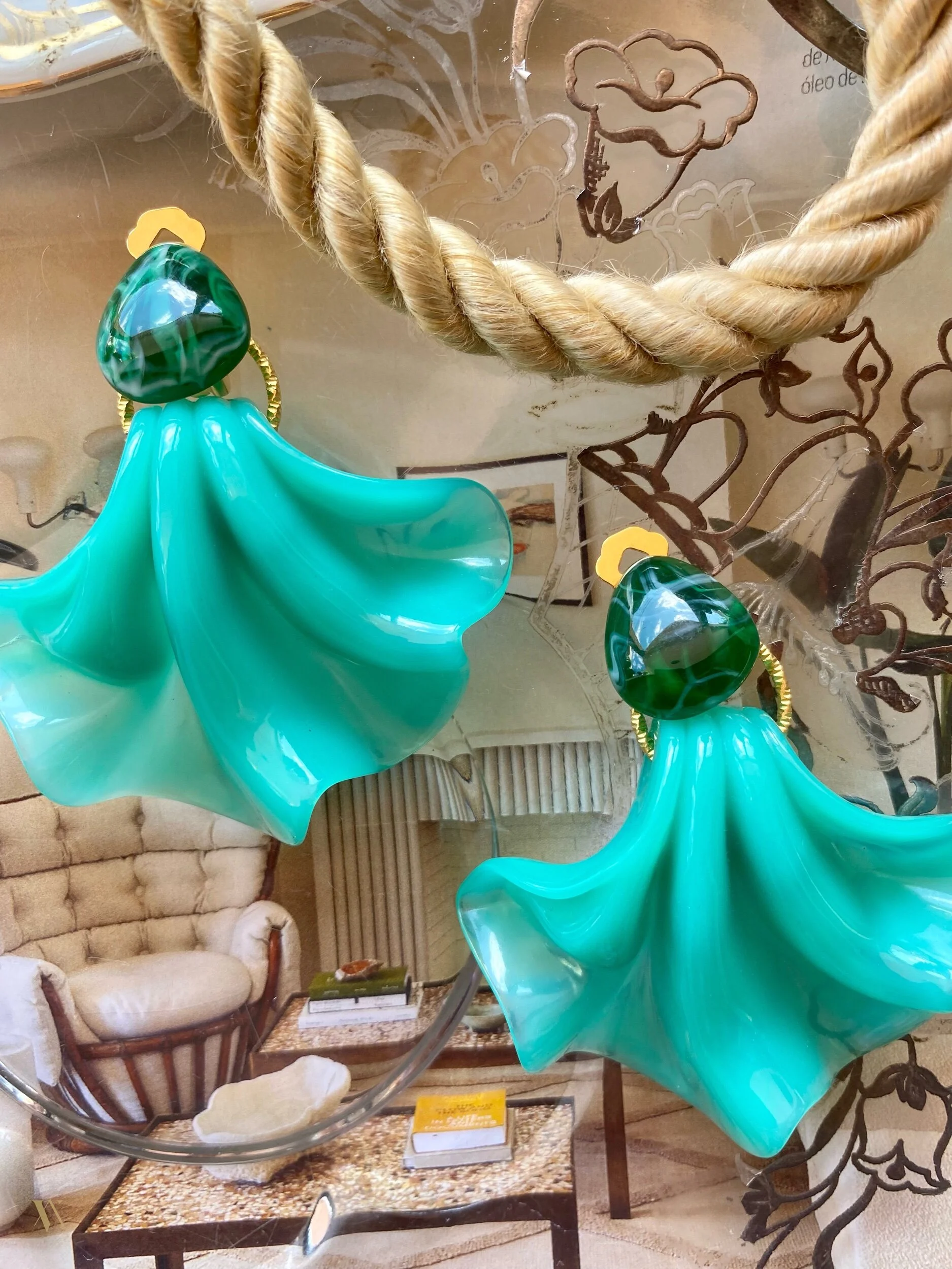 4F27CB65-AA1A-4EA8-B974-B7F0A58DE79A