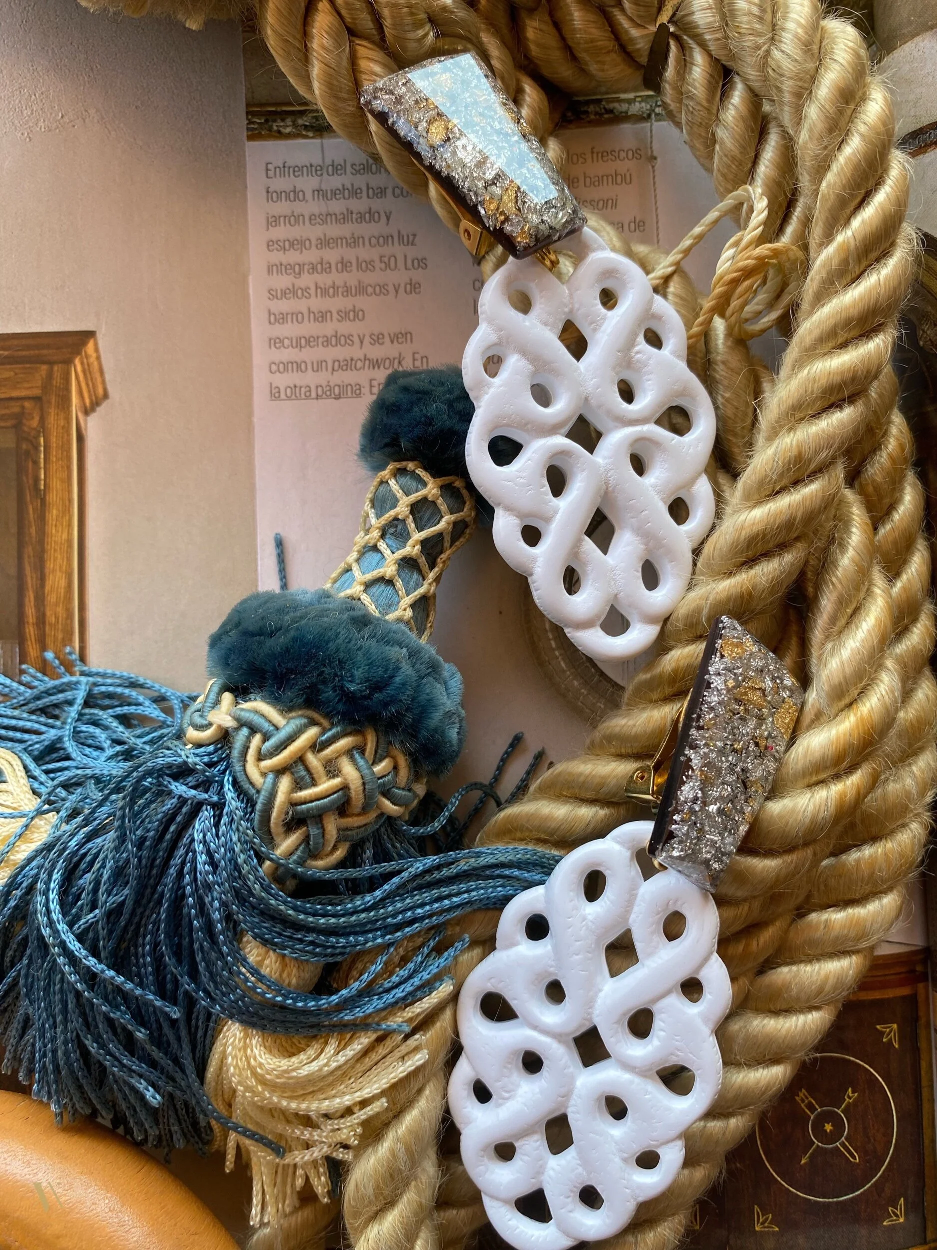 8B6D9300-F4E8-4A3E-948B-7399BDFB91B3