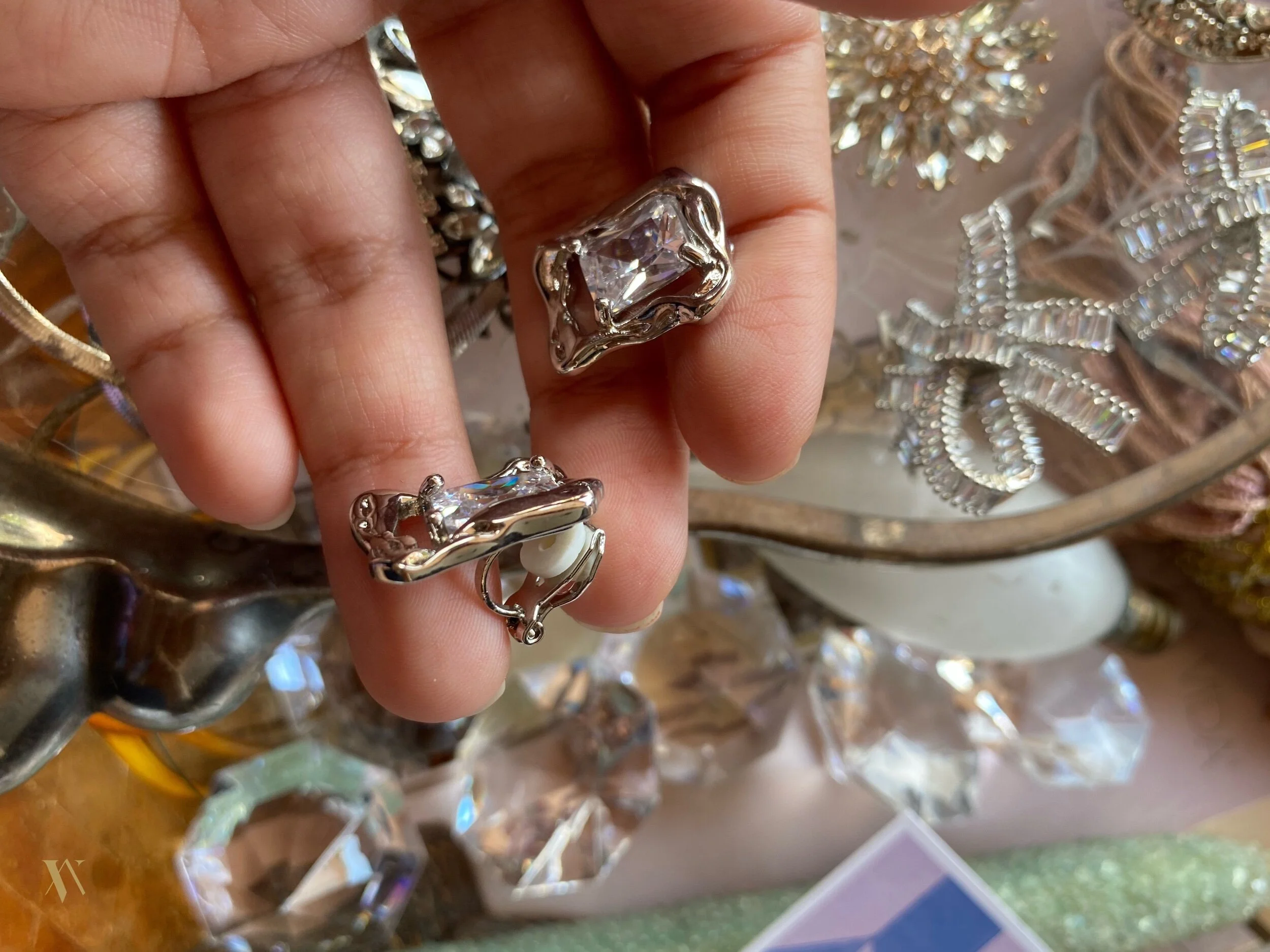 94012EB6-7D0C-4B3C-93C9-809AC57C4AFB