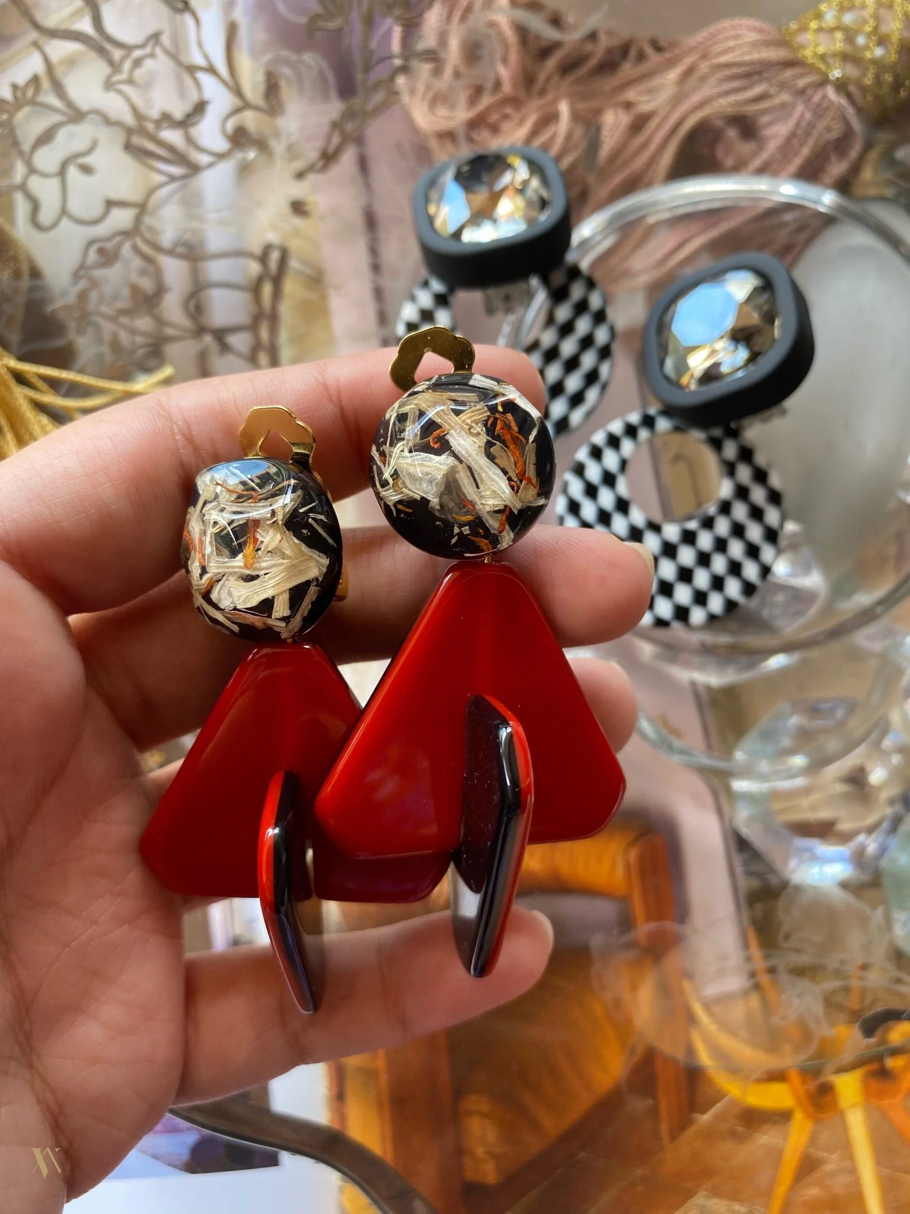 2F68E7AD-C72F-4C13-8BA2-03913B3517DC