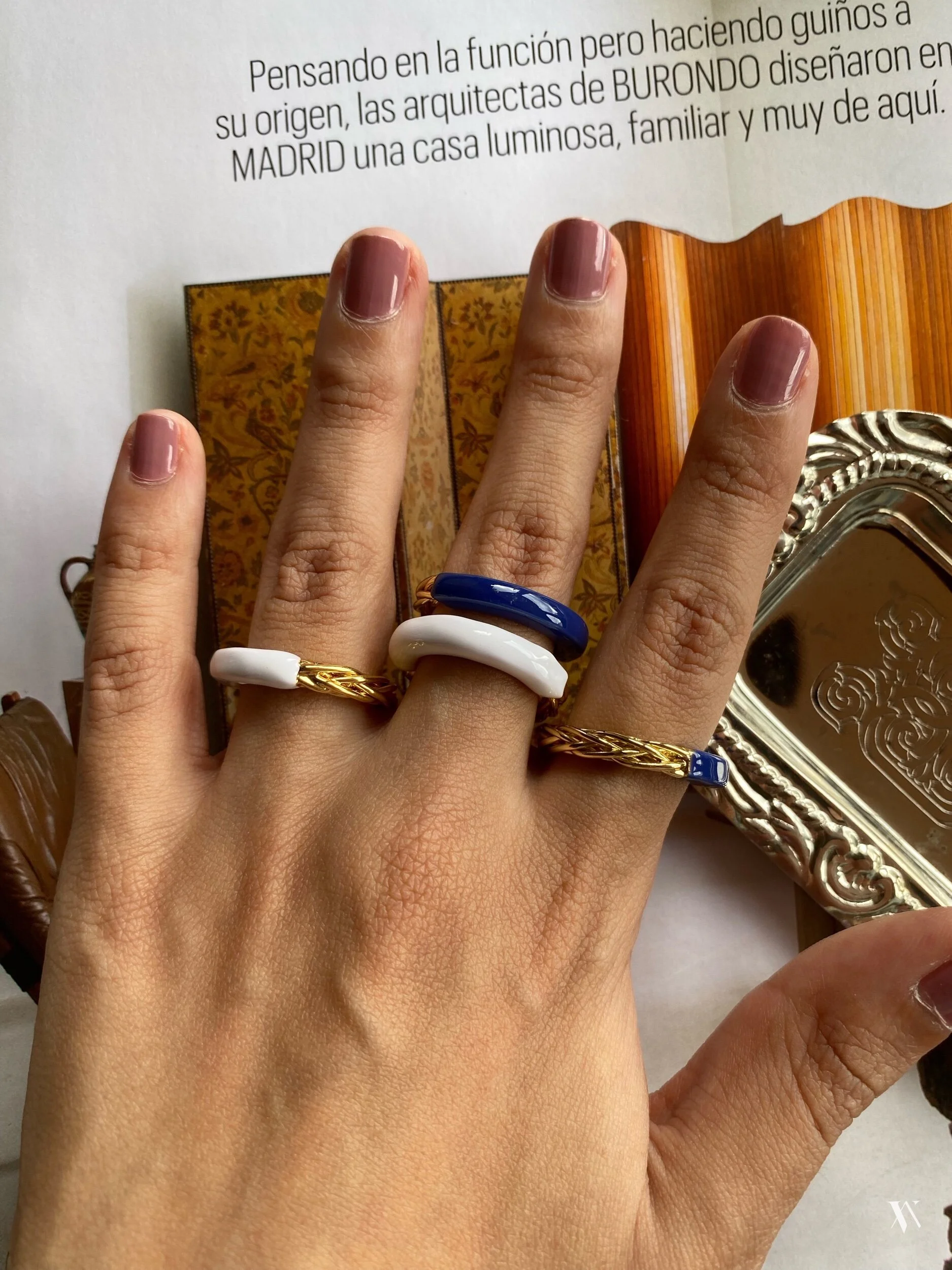 4B598441-C75A-44D8-9FA2-4EEE76F95D82