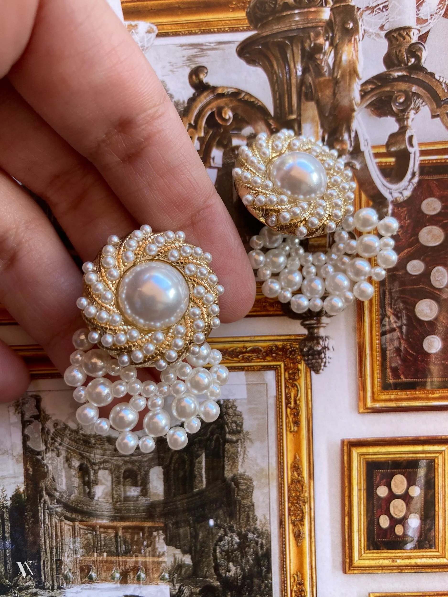 6002DF27-66AF-48F0-92F4-A9F1F4CF74CE