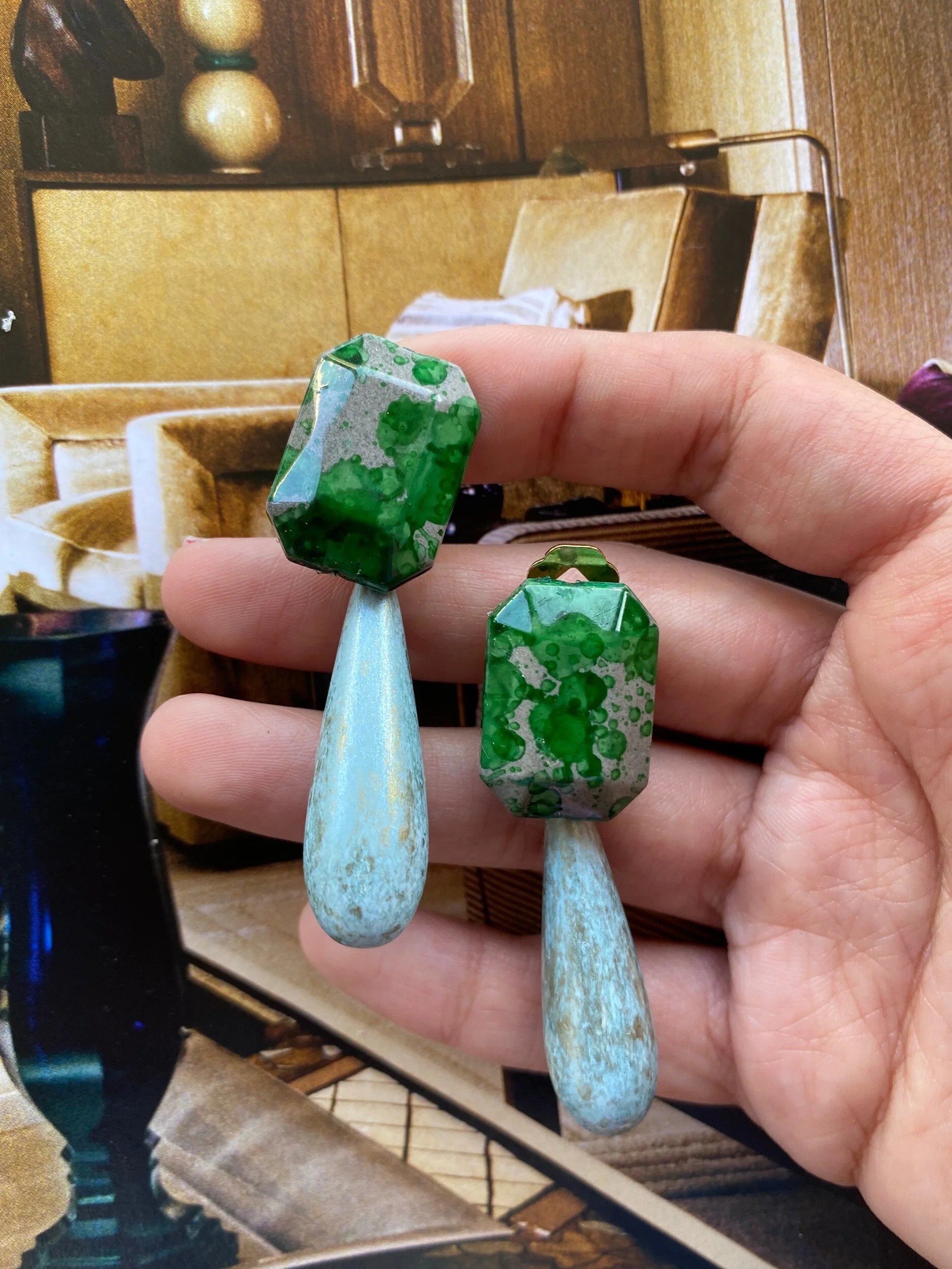 21CD21BD-F14B-4823-8AFB-93BDBAFDBC3D