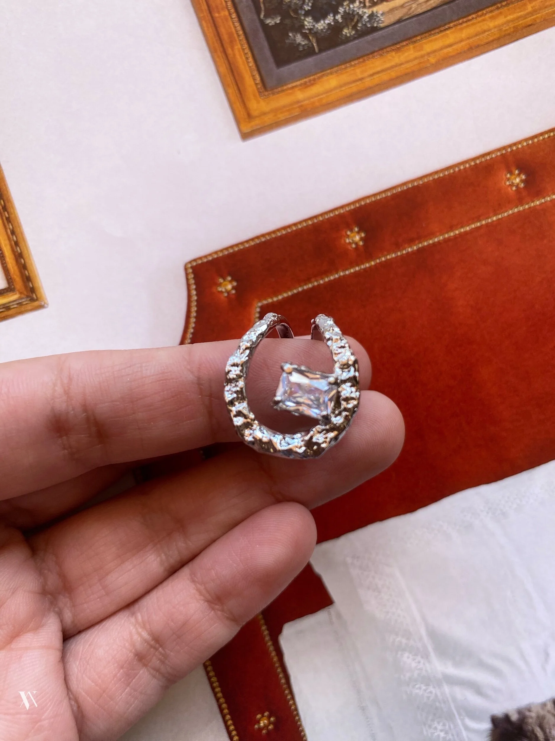 CB3F9732-61DD-4FB9-B81B-EAC8C56B6184