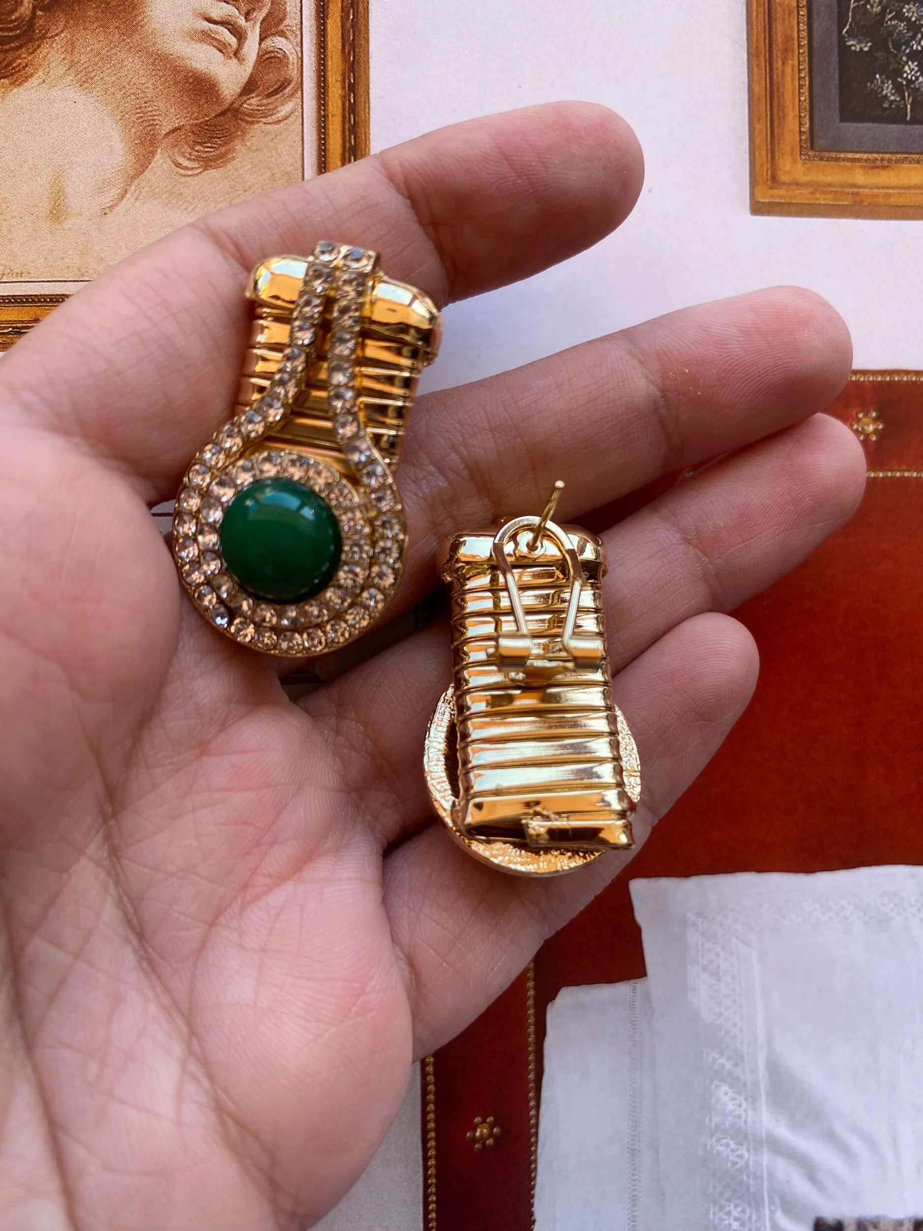 3C01929F-7293-4520-BC7C-A70994C2E41A