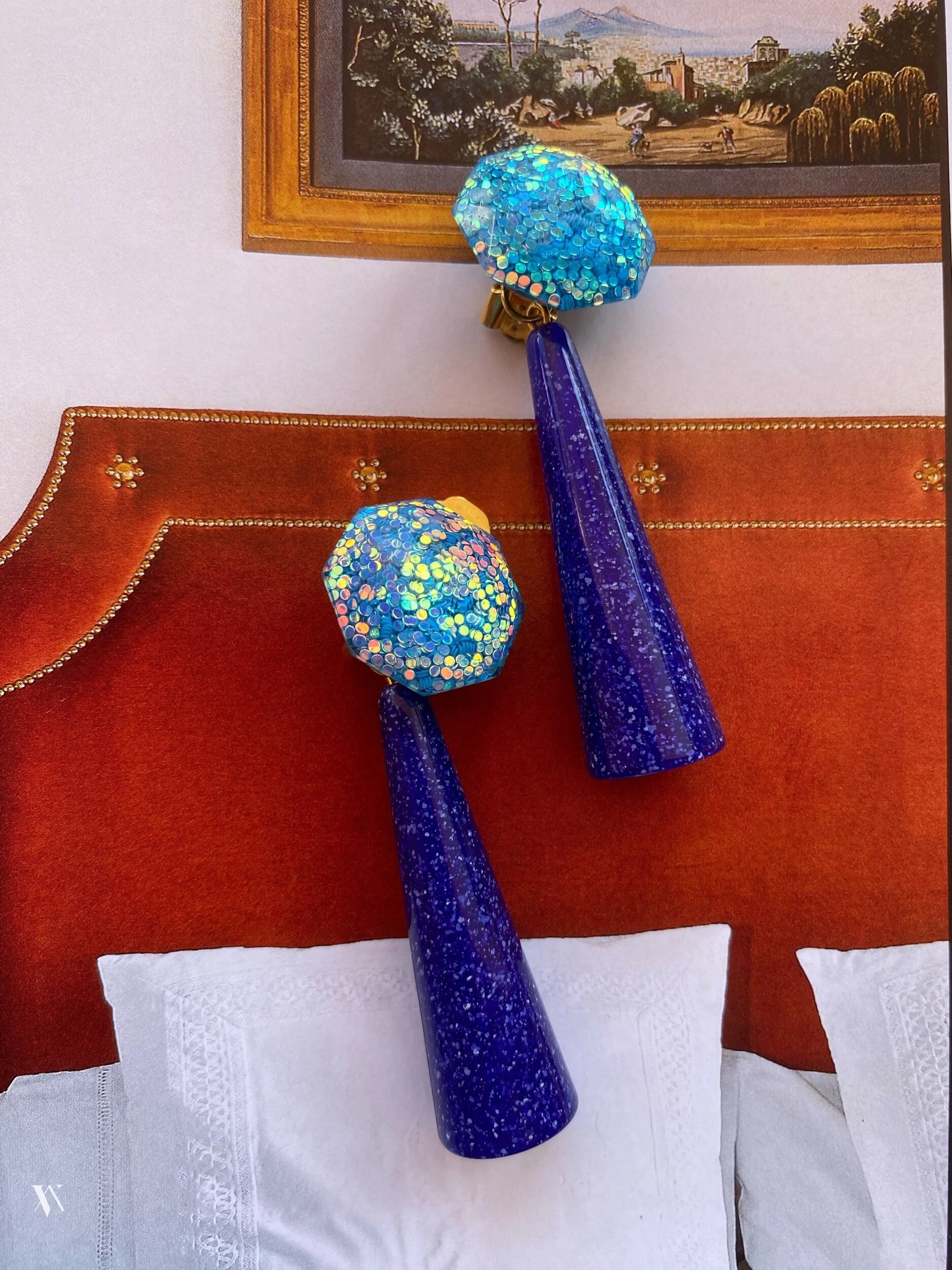 F32E13FE-13DA-4A43-B4E3-435F830031FA