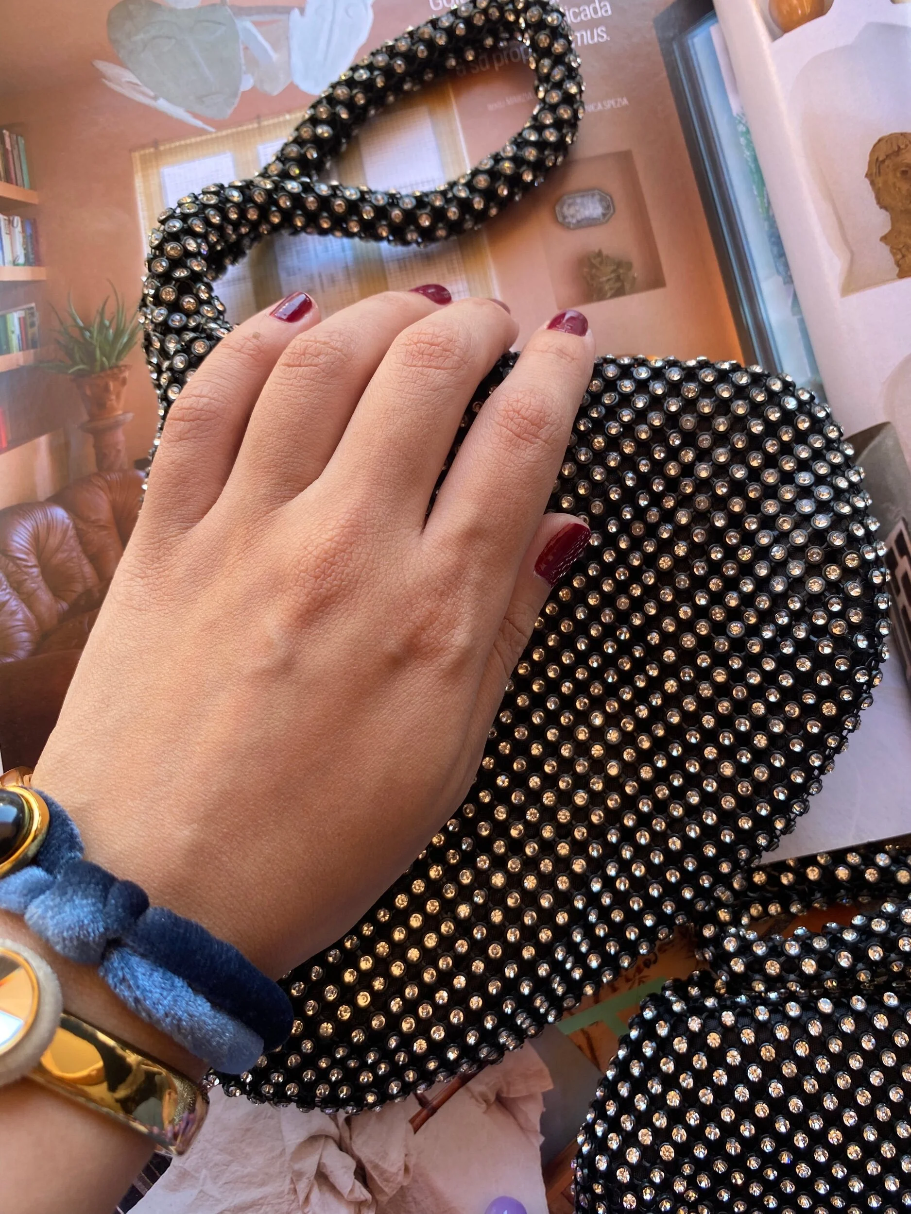 81243021-55C3-4C8C-BE7F-FC872872B460