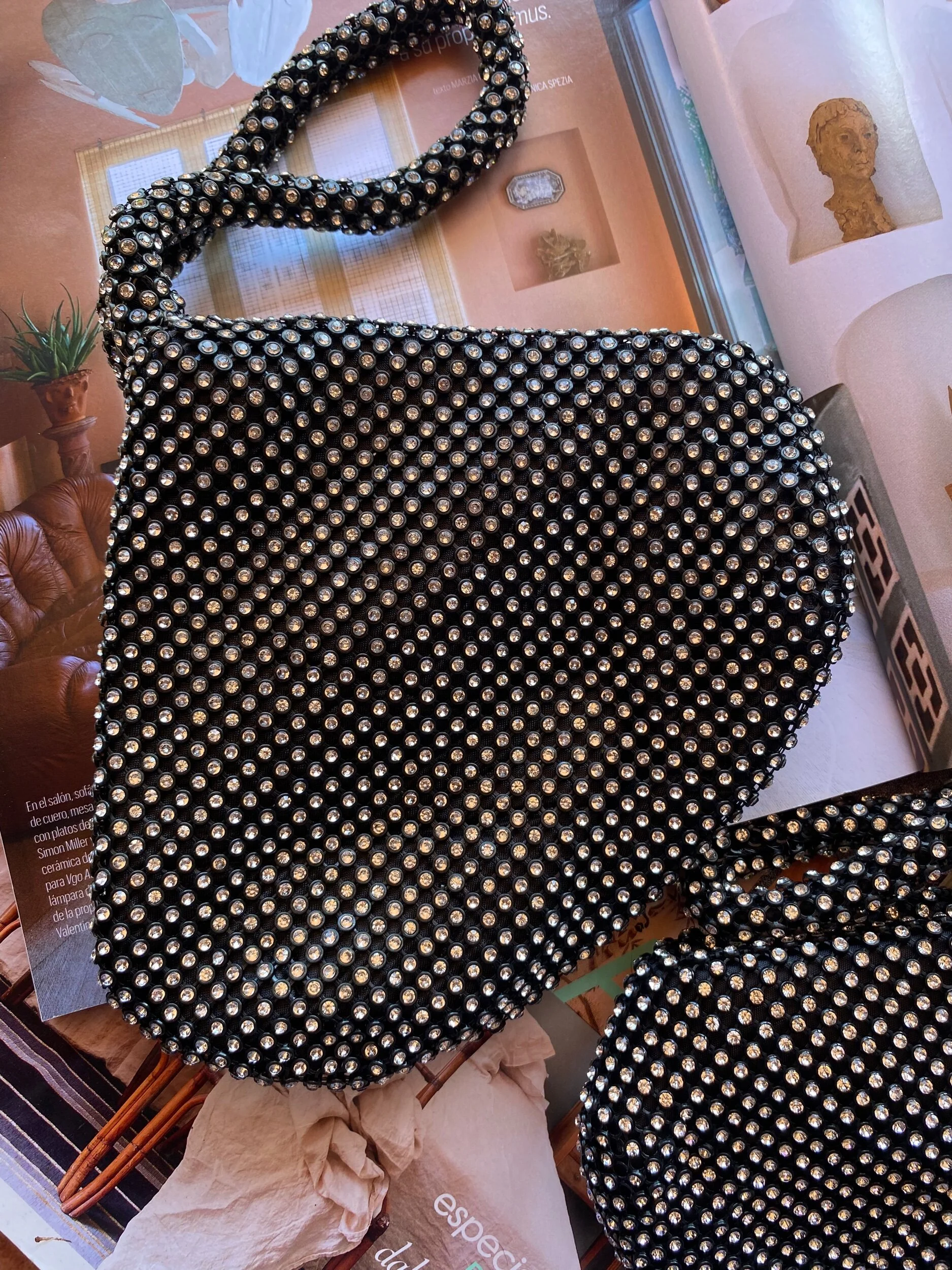 C9E85EB3-A218-4356-9CB8-88CF8A172BE0