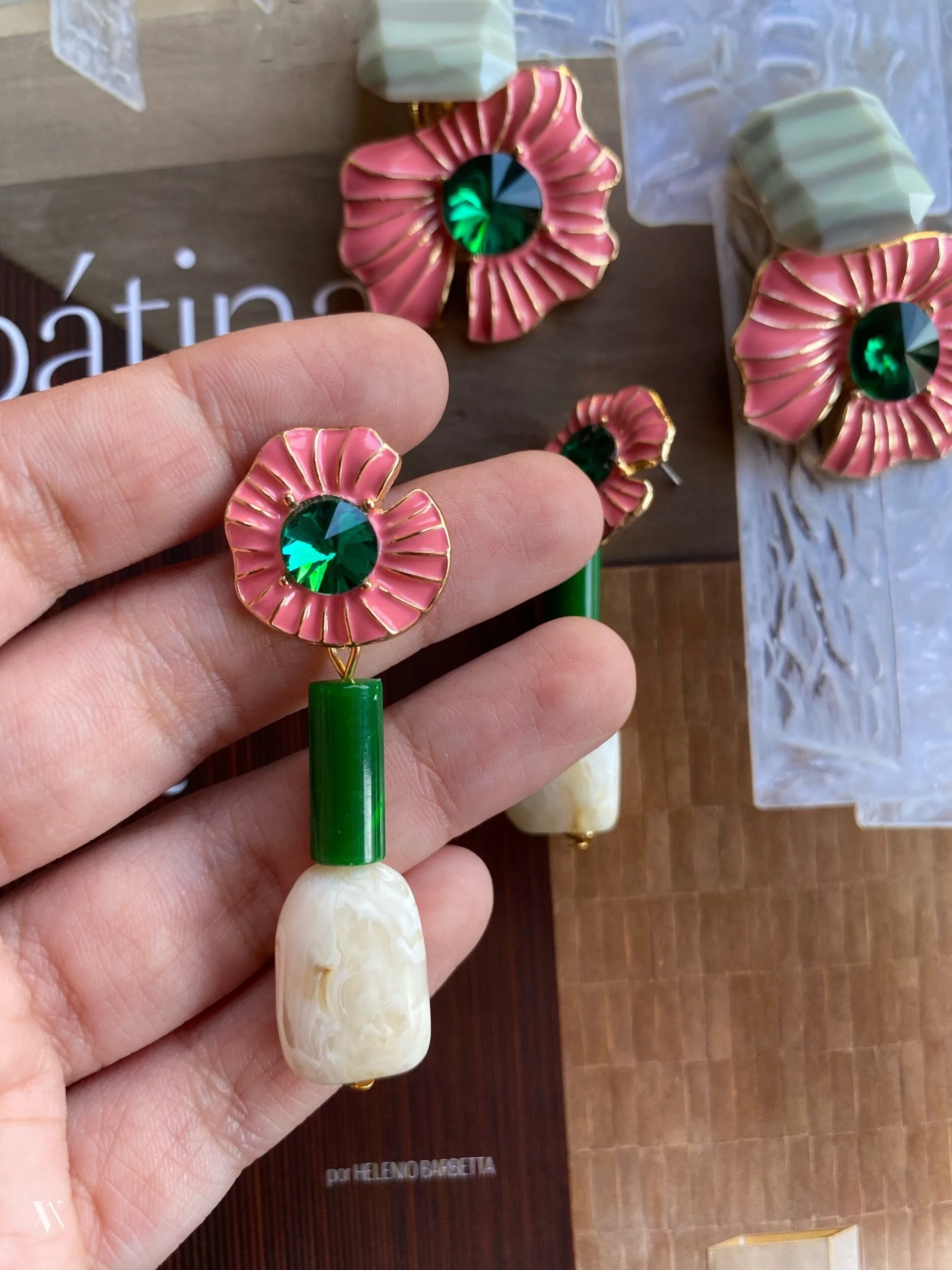 8733EC5E-2F9B-469C-A03A-CCD6D7E722B6