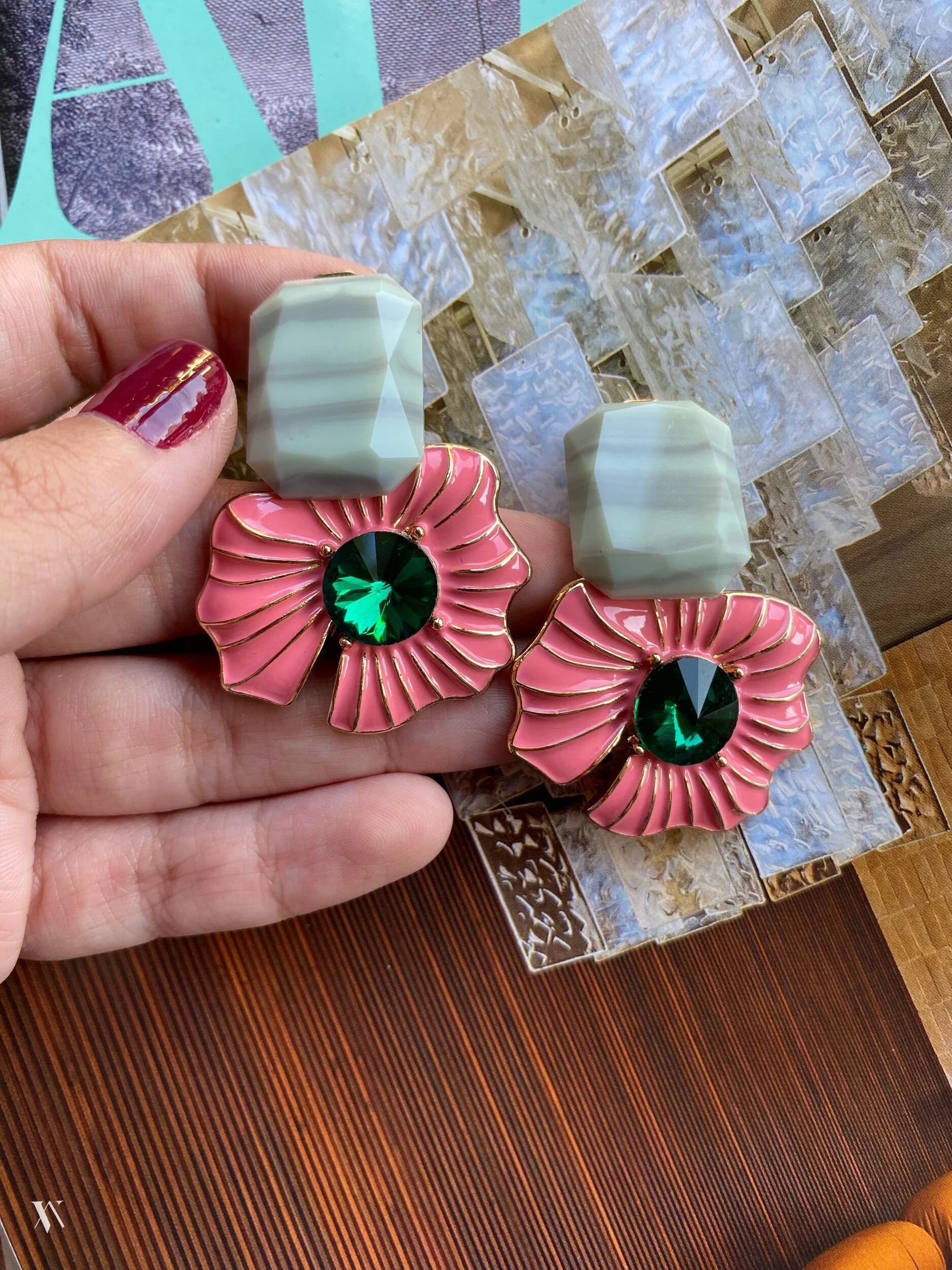 B9B7BE69-869F-47AF-9612-1C1B5B806523