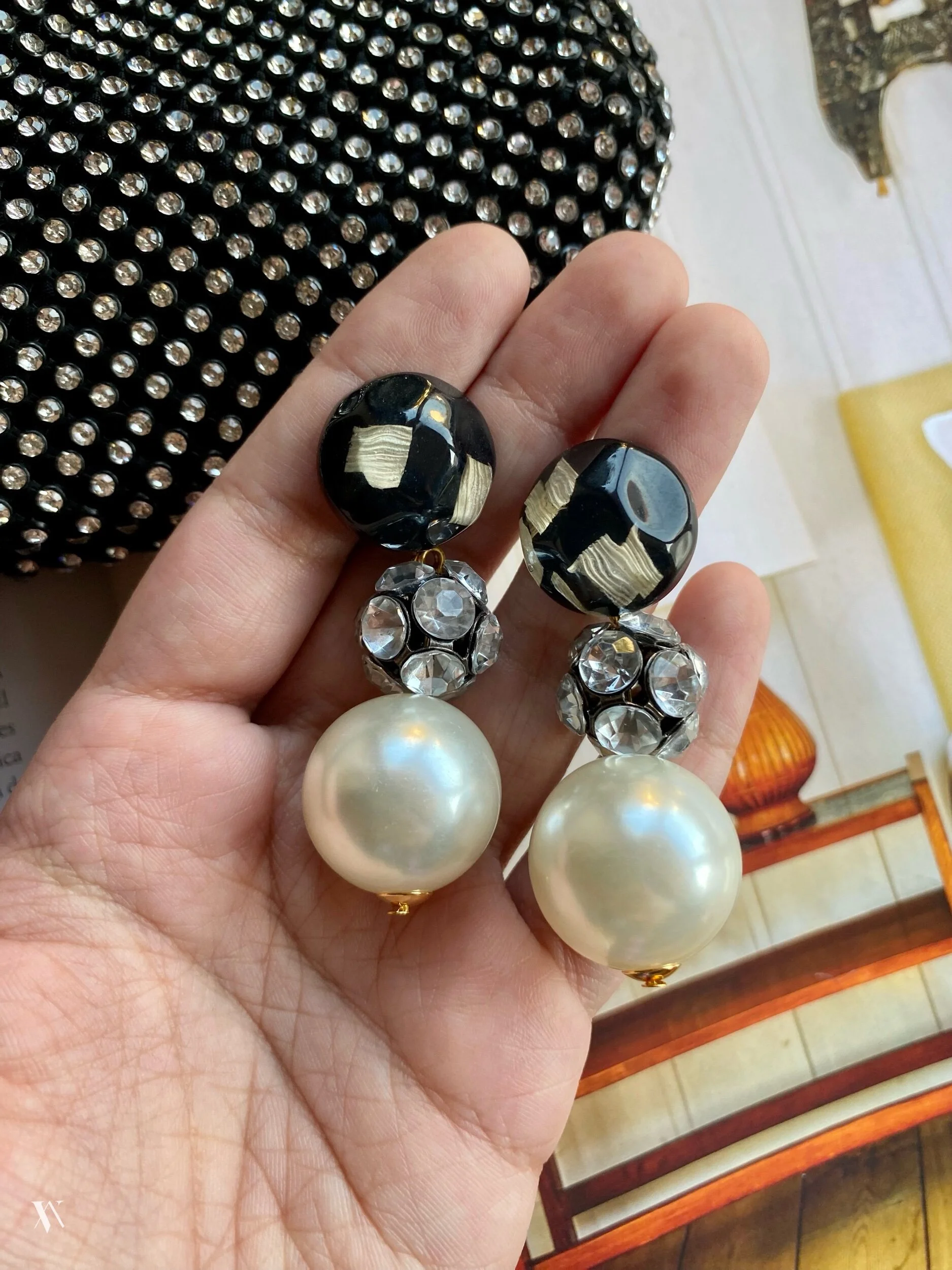 772E85A7-4354-4ABF-A68C-F382460313B5