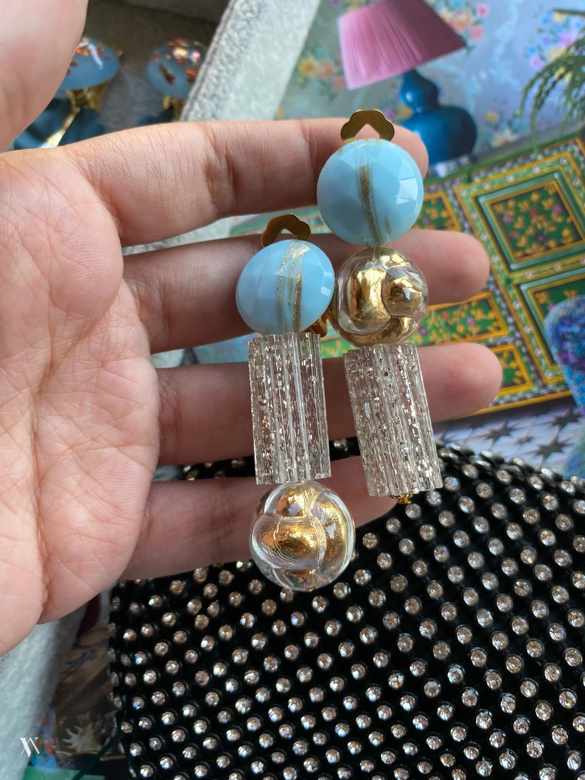 F781DFA0-6292-4C4E-92DD-CEE0472C9A8D