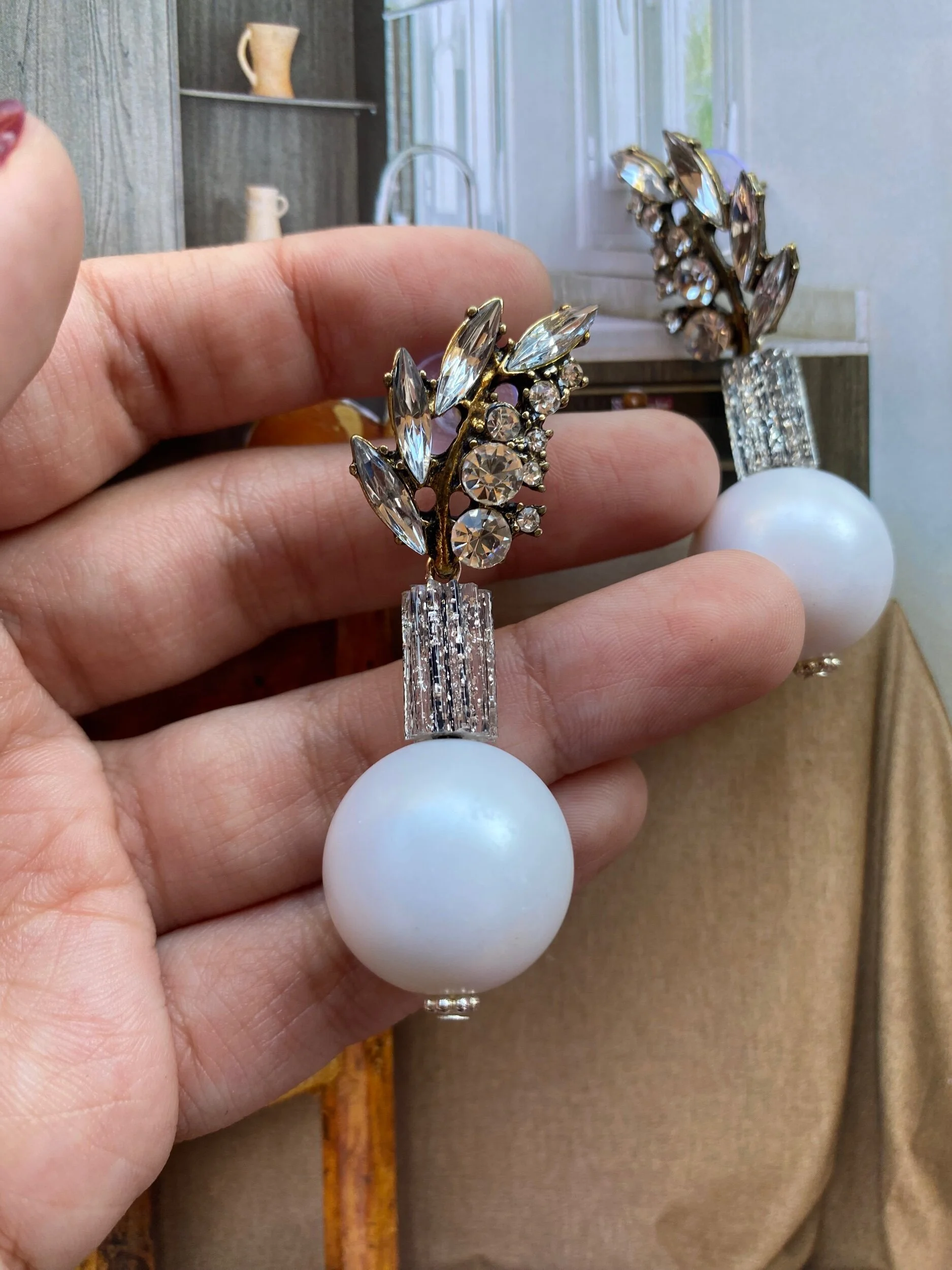 DC68D804-CFB6-4B67-A884-0E0FC5BC31EE