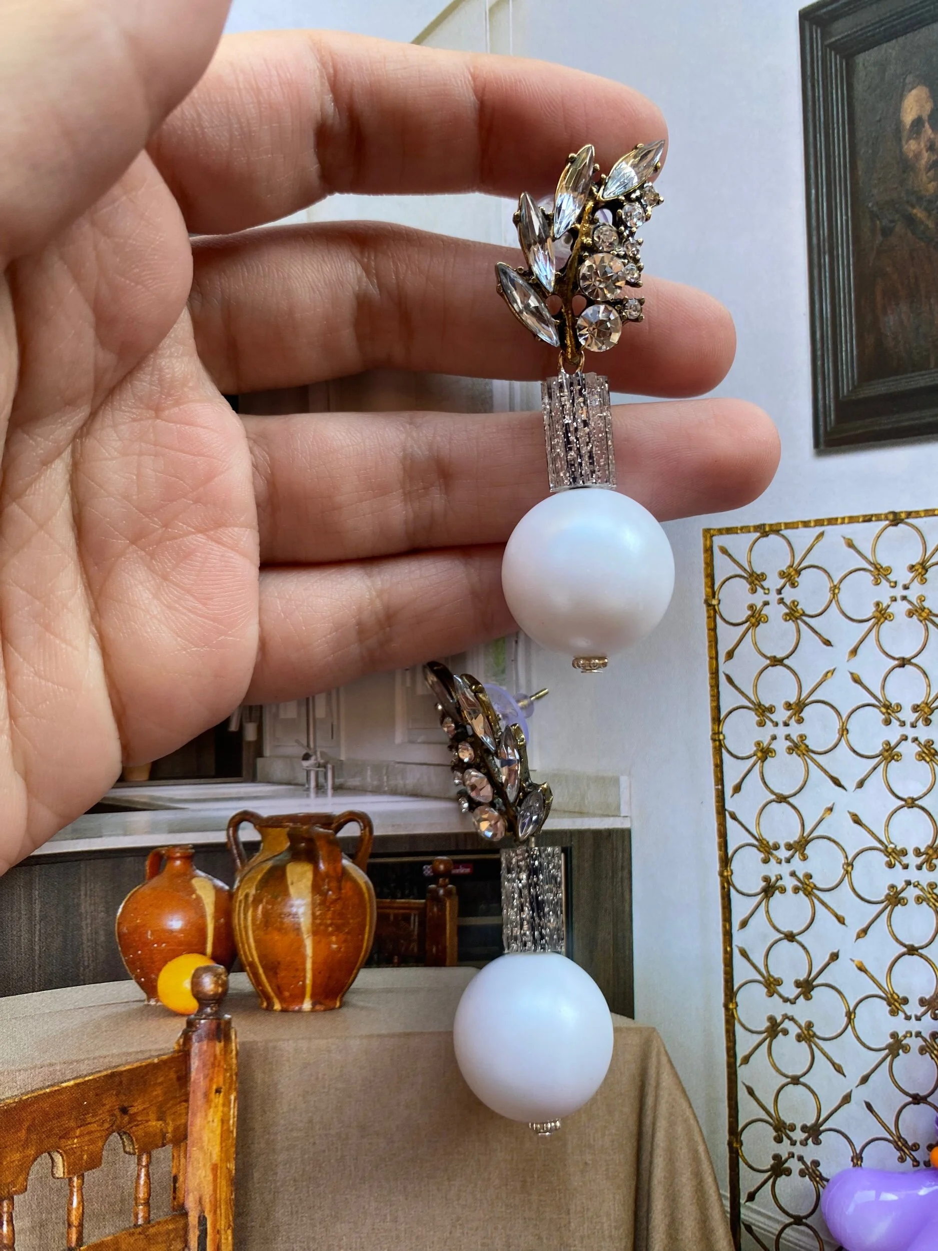 AFE89AB5-897D-45F3-A770-7B90F6CB4CFA