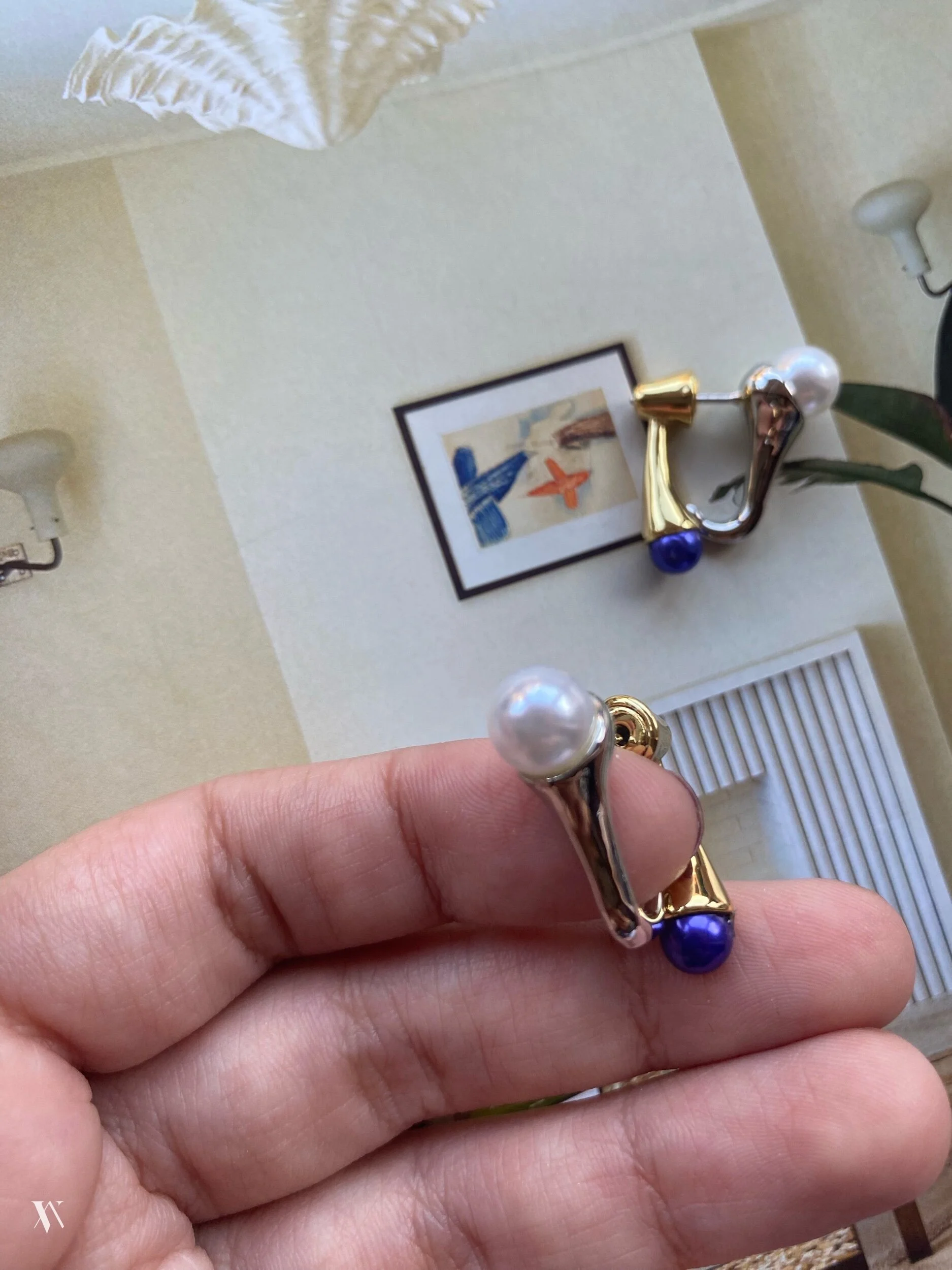 B78F535F-3D1F-4528-99D6-DC8A2750D790