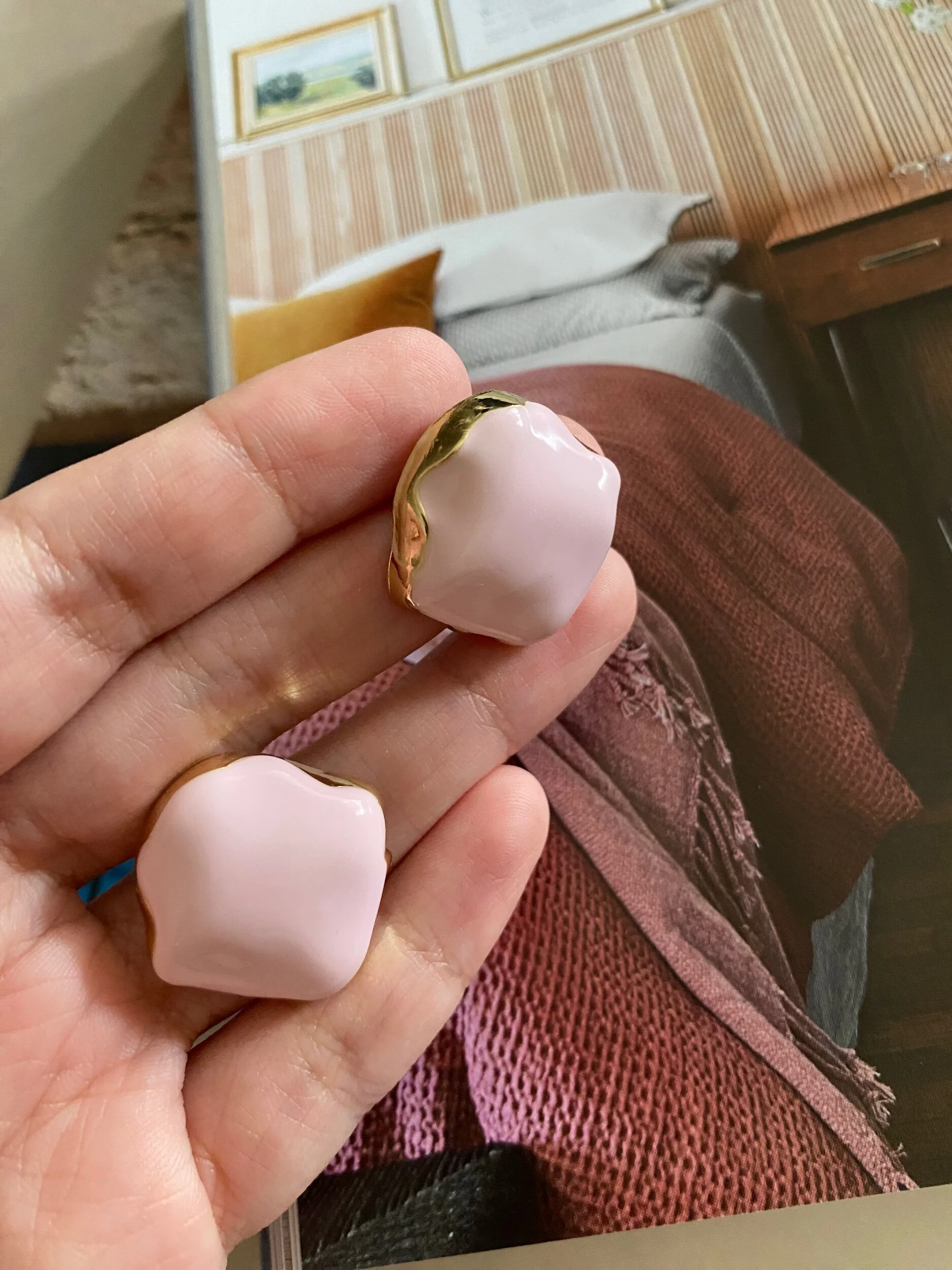 CFF6940C-0C29-4D51-820B-3C06FBDDA8CD