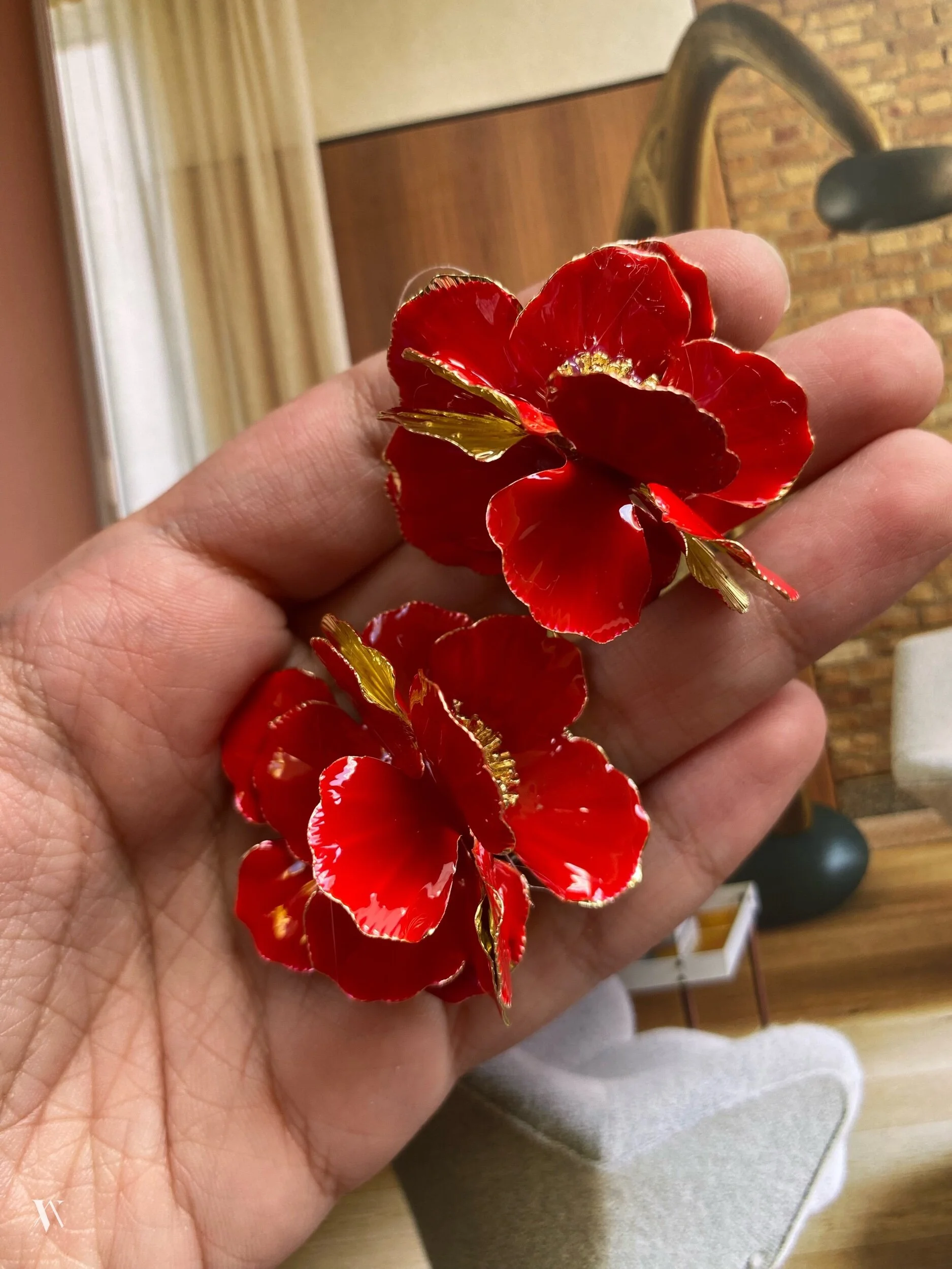 6E8DAAD4-C1C5-49C8-8D17-54C4940F2D6B