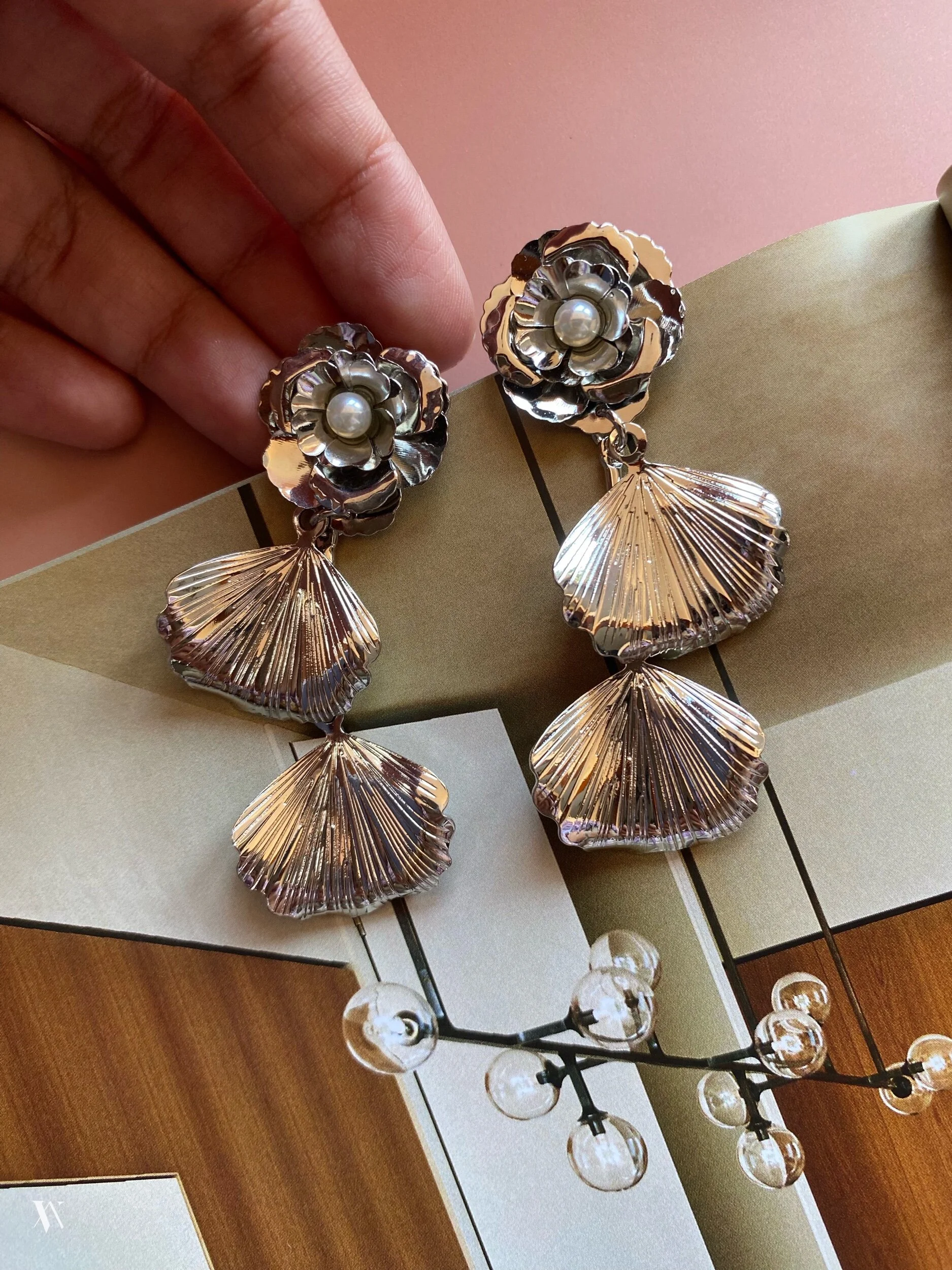 9CF3D5FB-7716-44C5-80D6-4D33774ED25C