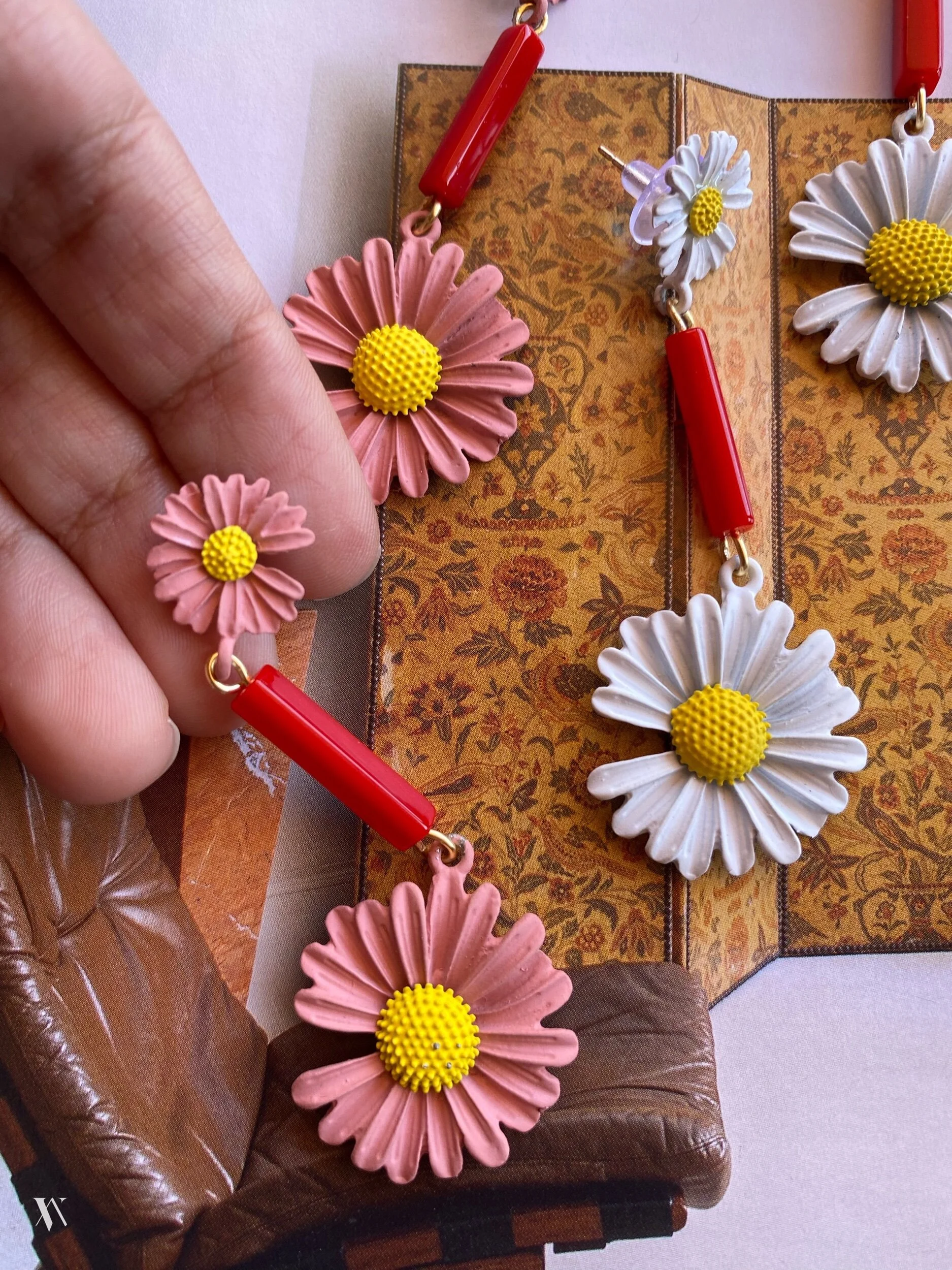 E8DAEE11-A4B8-4701-88F9-13464684D723