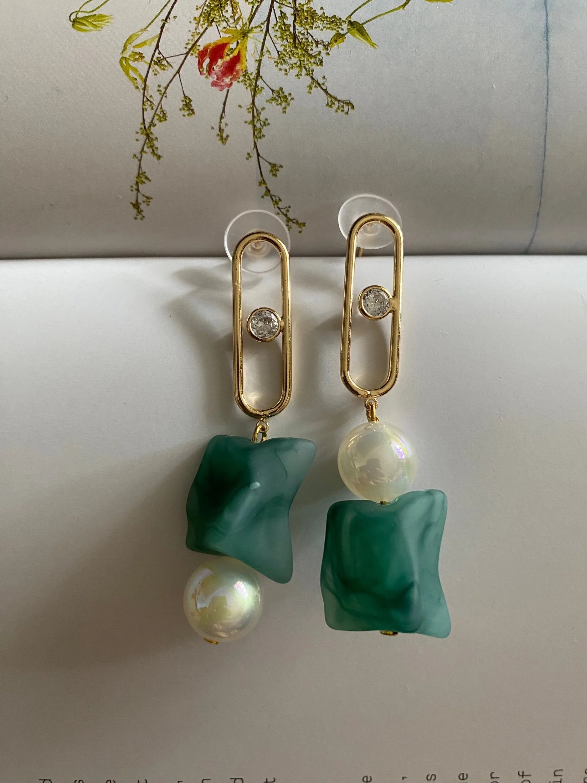 AE900FB6-768F-463C-BFB1-17E1CD96E548