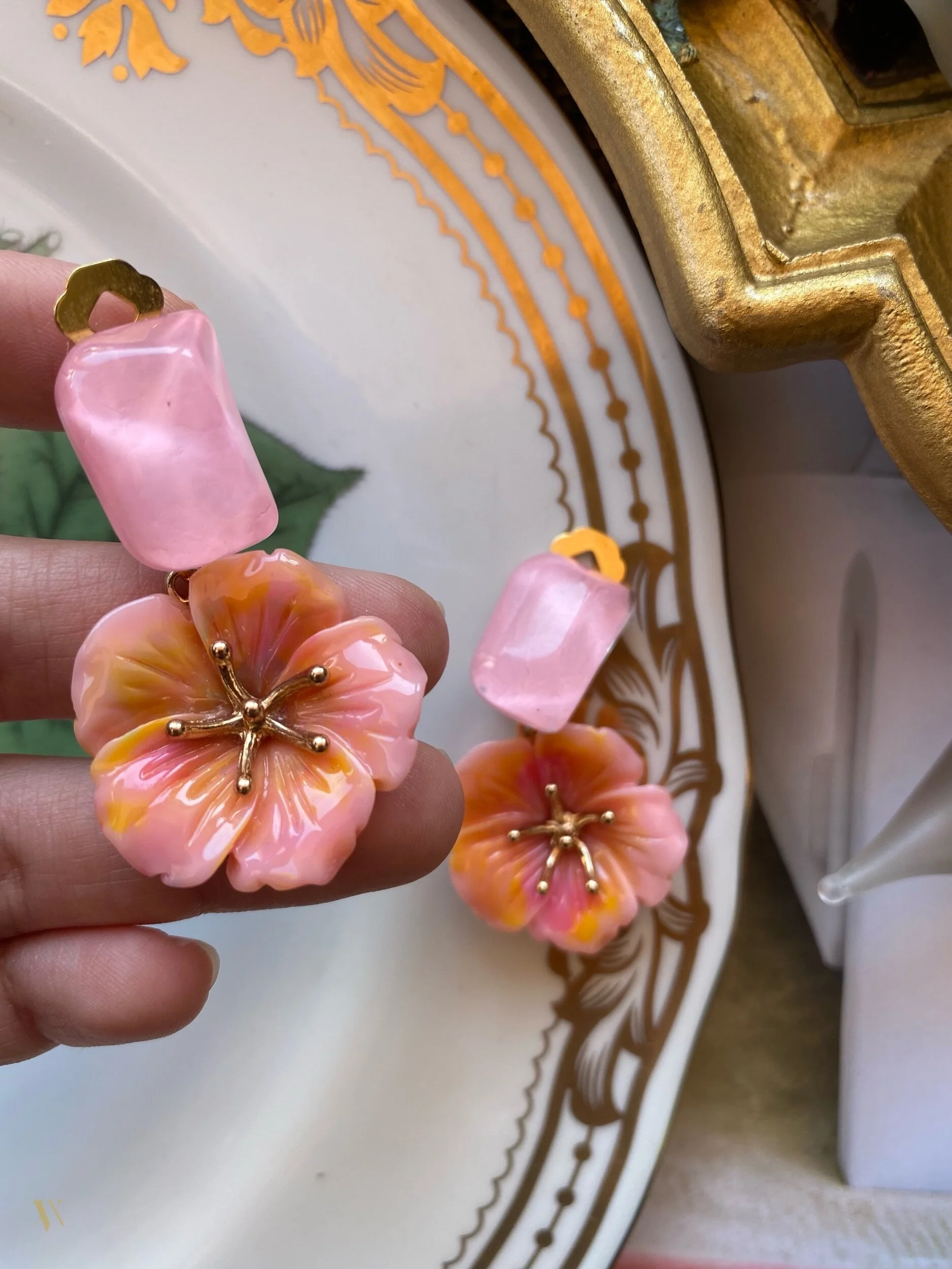 DEABA15B-2B20-4402-B5C7-B79D8D71C616