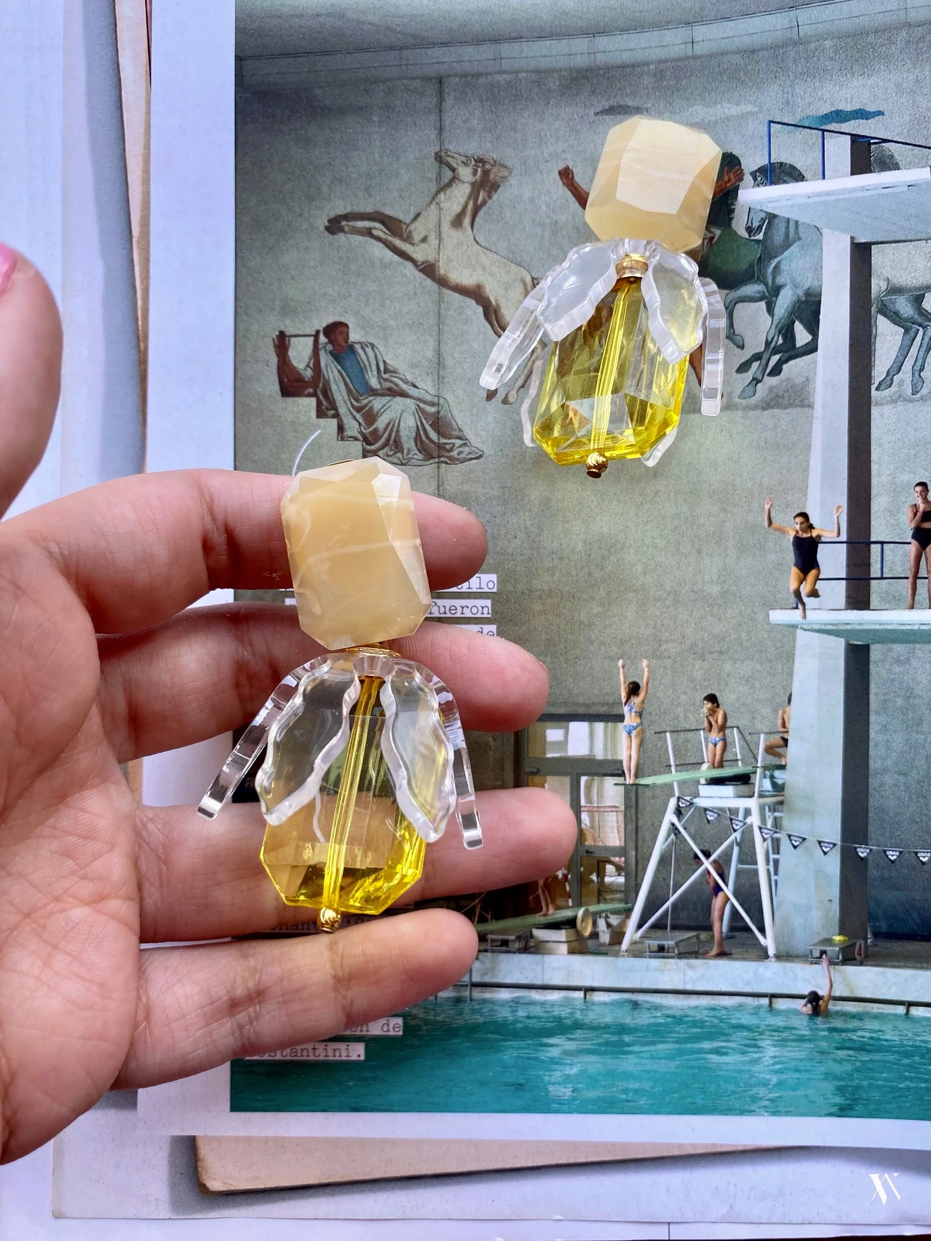 9D0583FB-44EA-4FEE-9E5E-DB78DFB98E9F