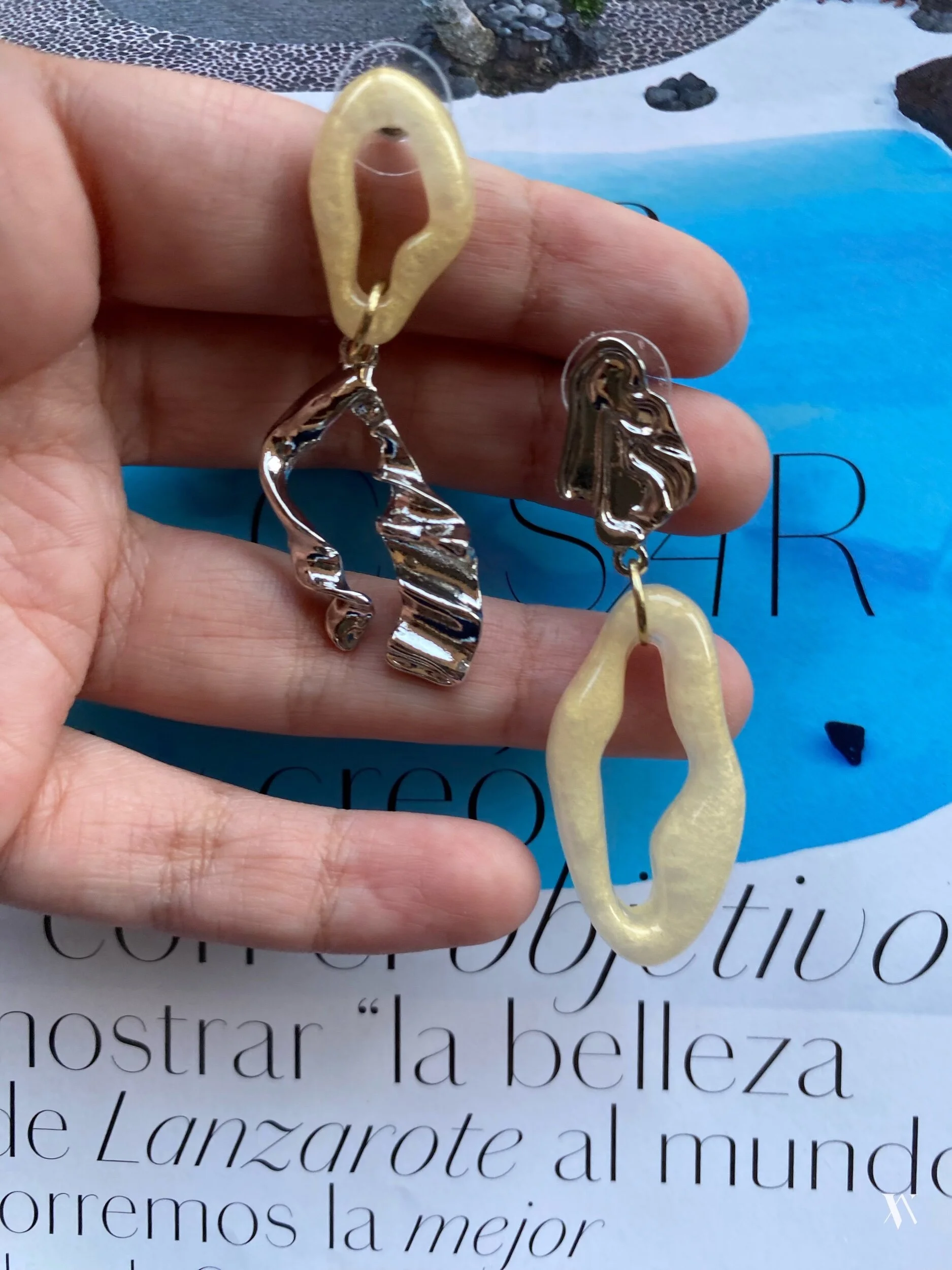 B5E02947-E031-4825-913B-815EDA94F684