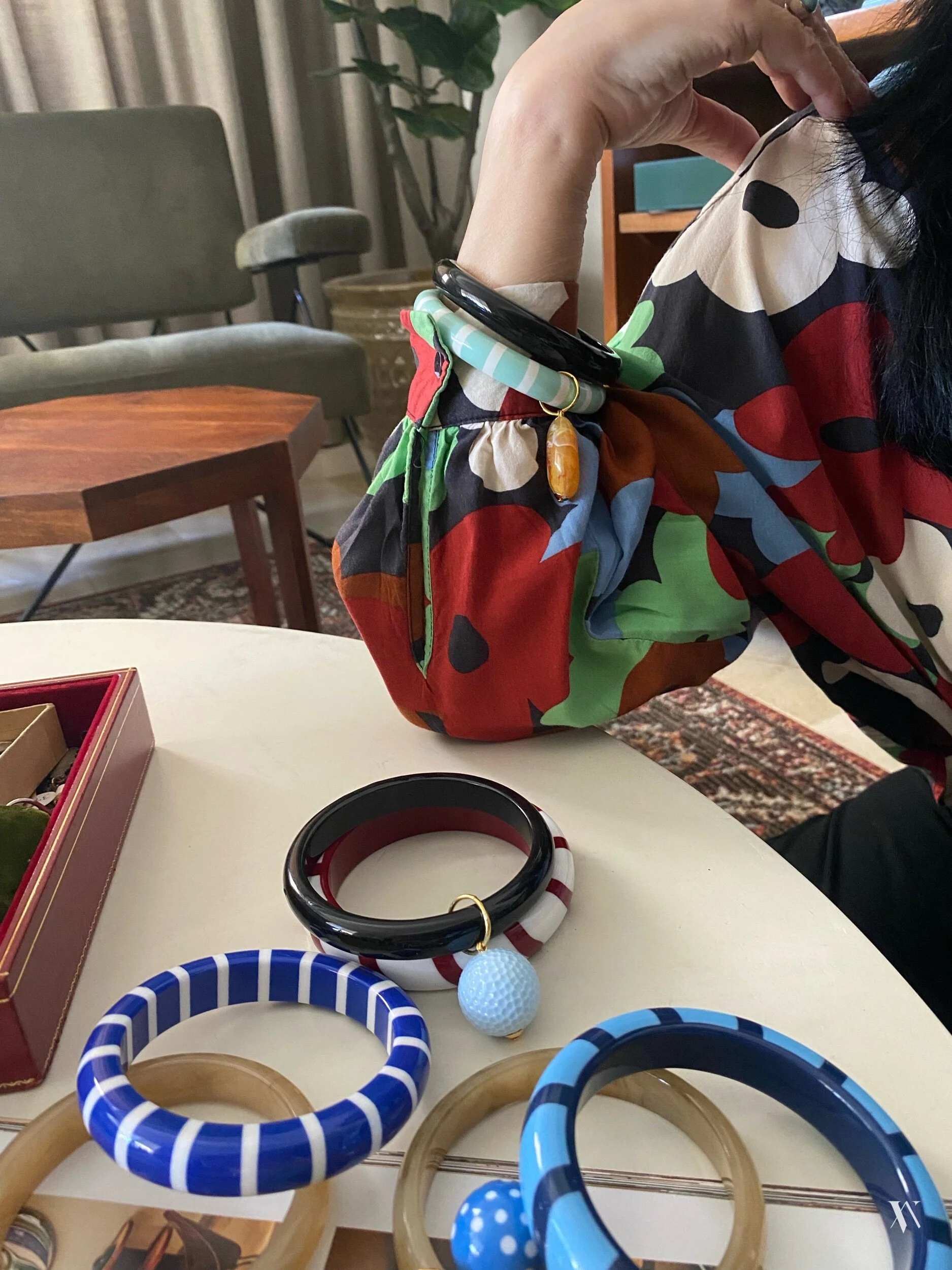 88F16012-C45B-4F17-8C89-1024D1D97799