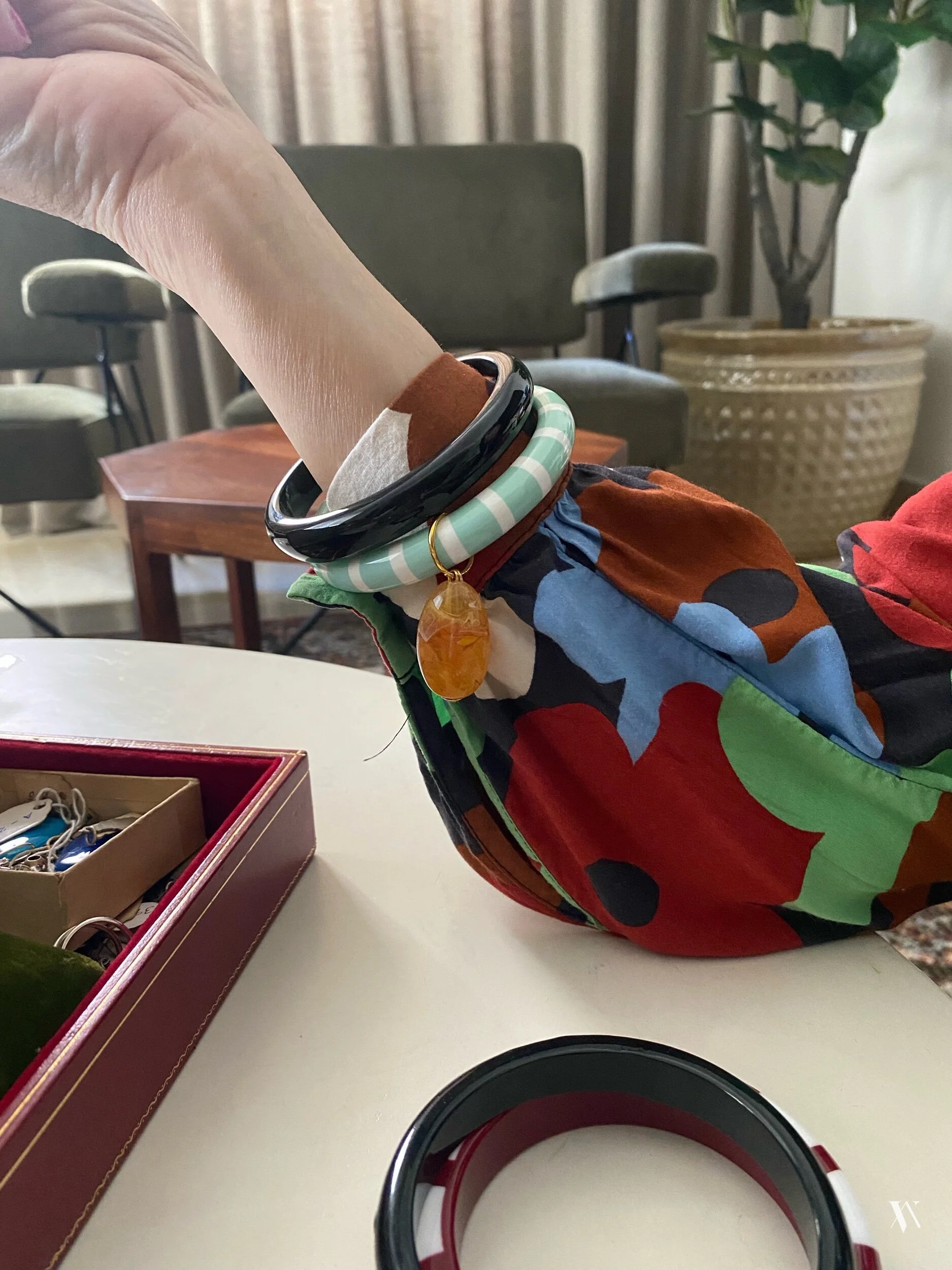 7538EE62-98E4-418F-85BA-486AAA39D249