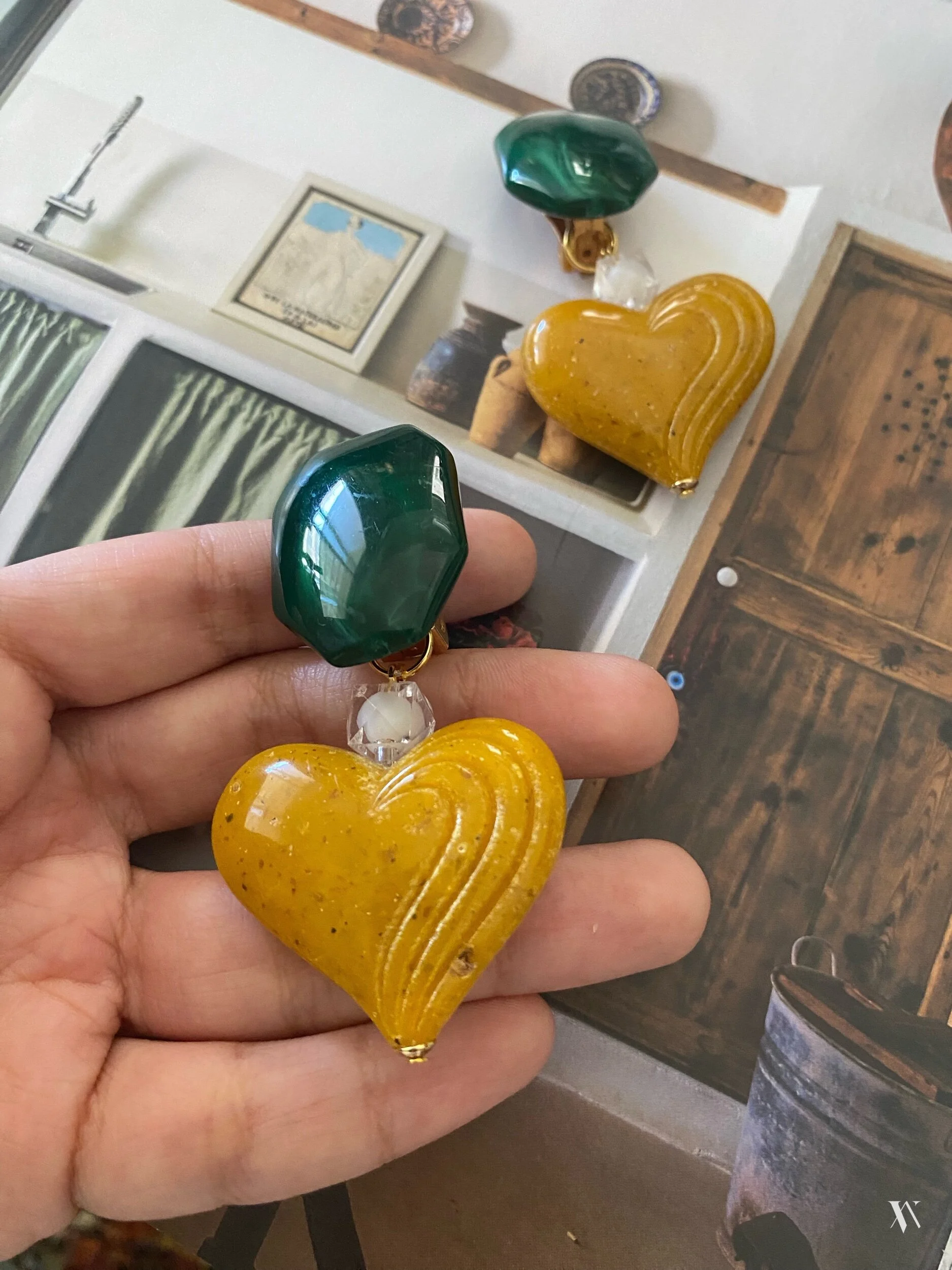 C7C3E166-C189-4008-9974-22DB39CFF43C