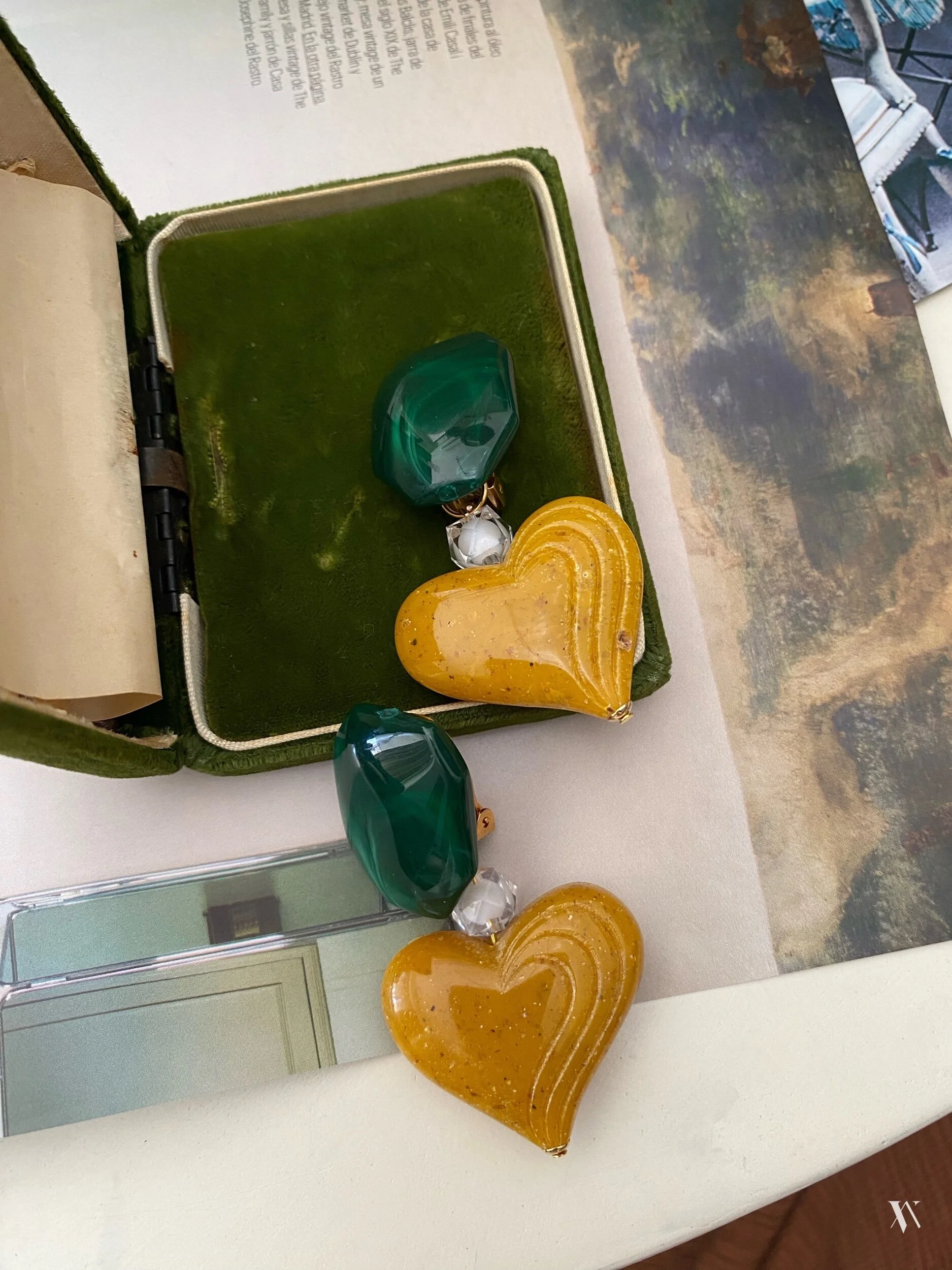 B2074F3F-F4AB-4AB5-83D1-20054E40E2F0