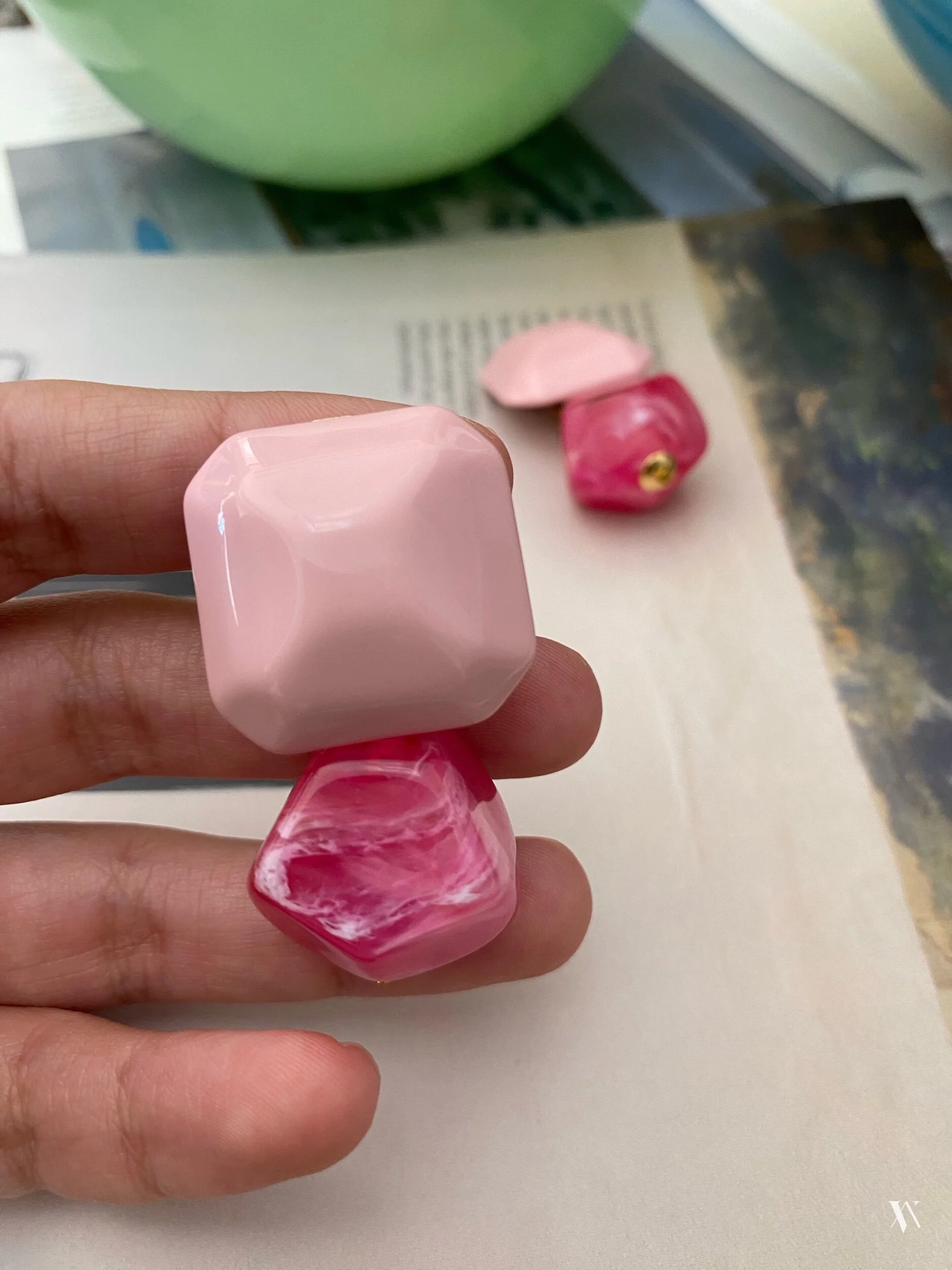 8DFCF957-FD2B-4264-957E-C7C2C471096B